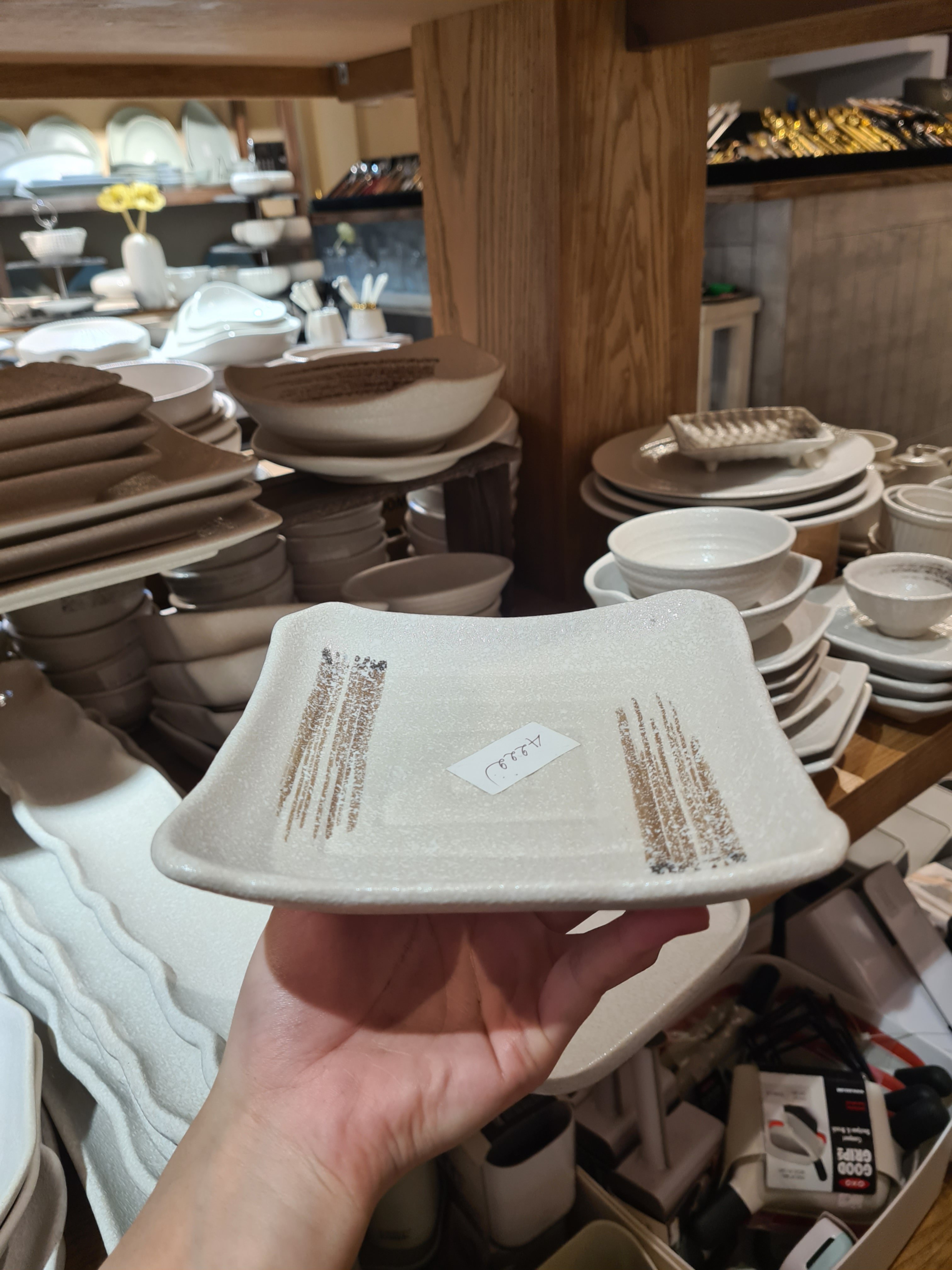 Dĩa vuông 17cm Lộc Phát (có vệt)