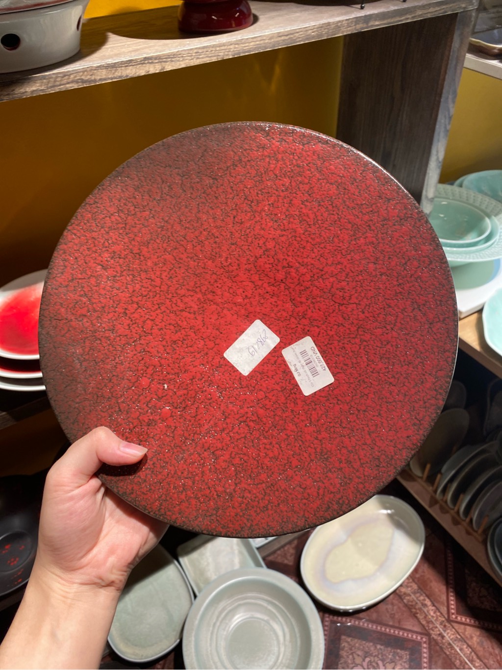 Đĩa 11inch có chân đỏ chàm đen
