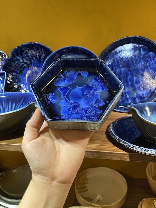 Đĩa lục giác hoa xanh