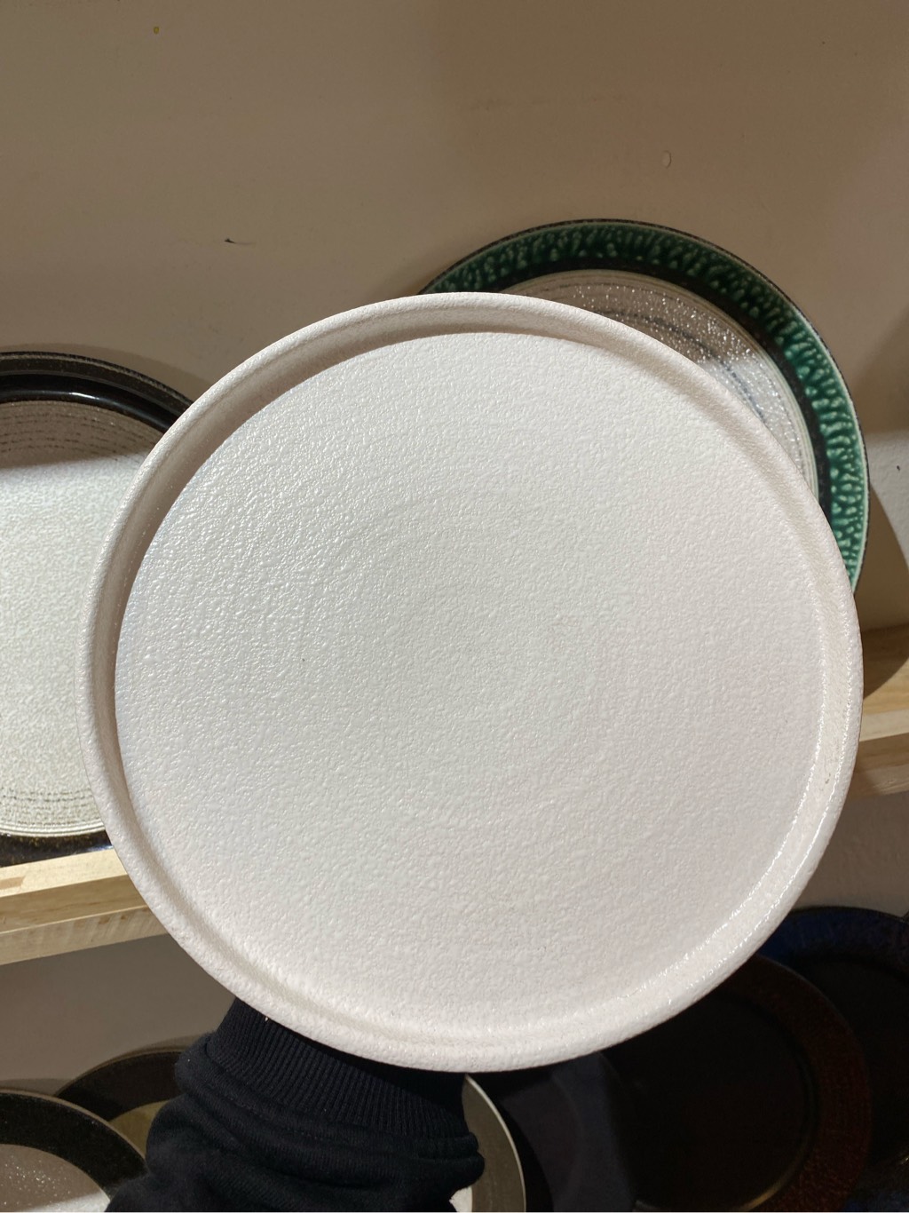 Dĩa tròn vành đứng 22cm tuyết trắng
