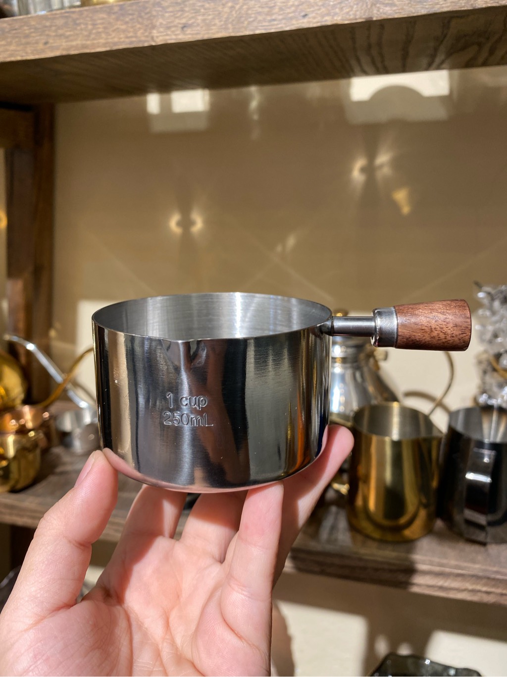 Chén đựng sốt Inox quai gỗ