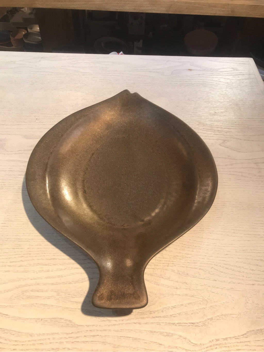 Dĩa cá tròn 37cm trơn (S1) Nâu đồng