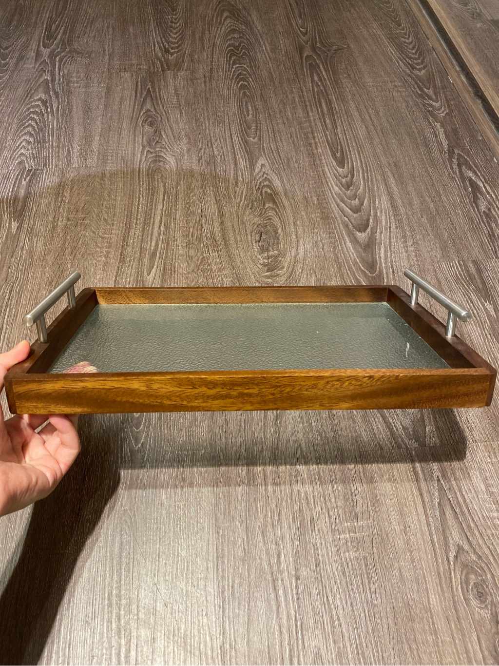 Khay kính viền gỗ quai bạc