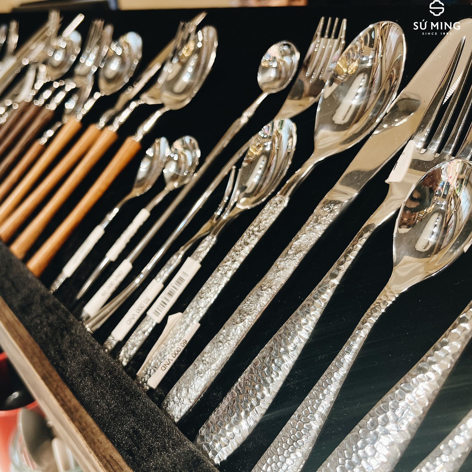 Dao Thìa Dĩa, Phụ Kiện Bàn Ăn