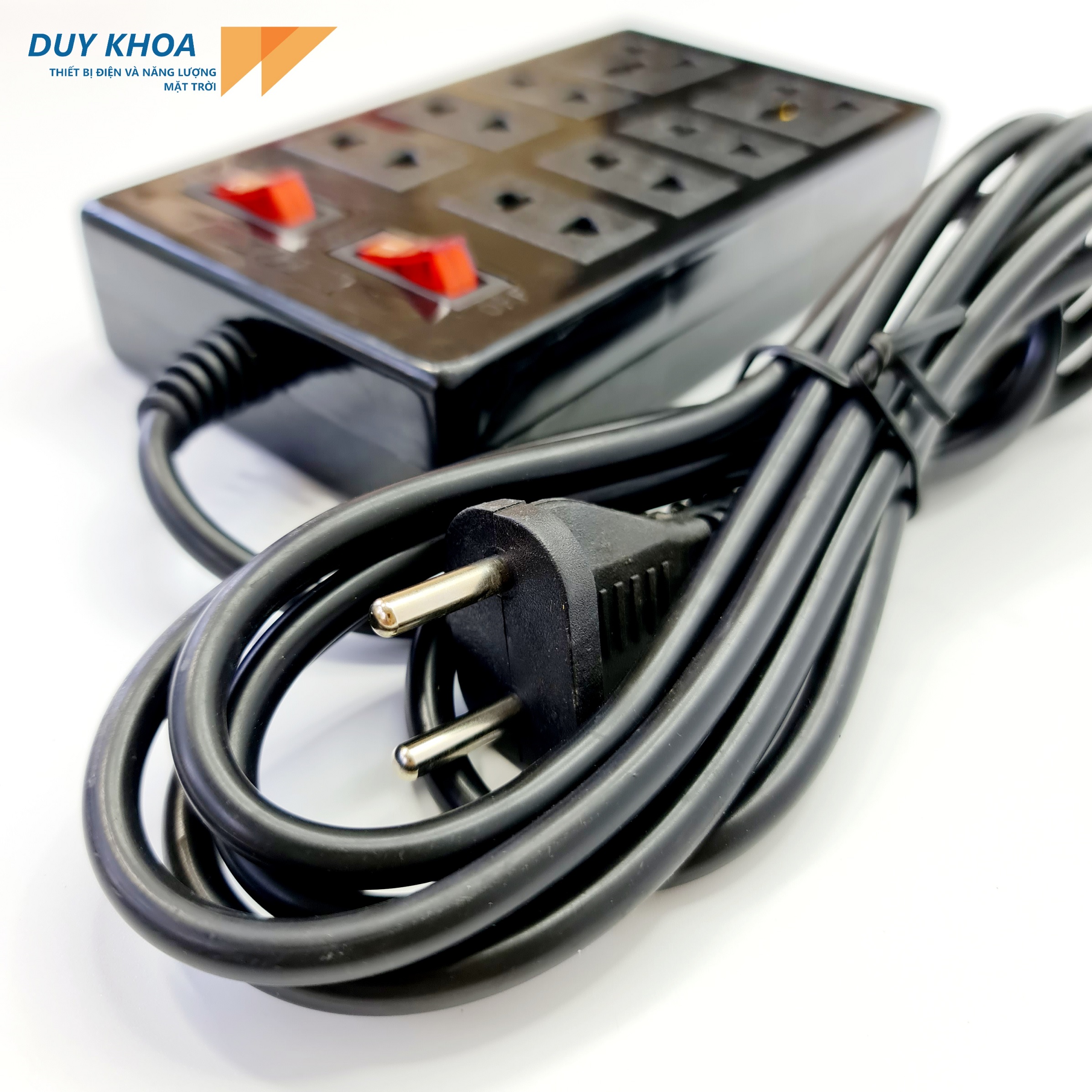 Ổ Cắm Điện 8 Lỗ Cắm (2 Công Tắc) Màu đen Vinamax