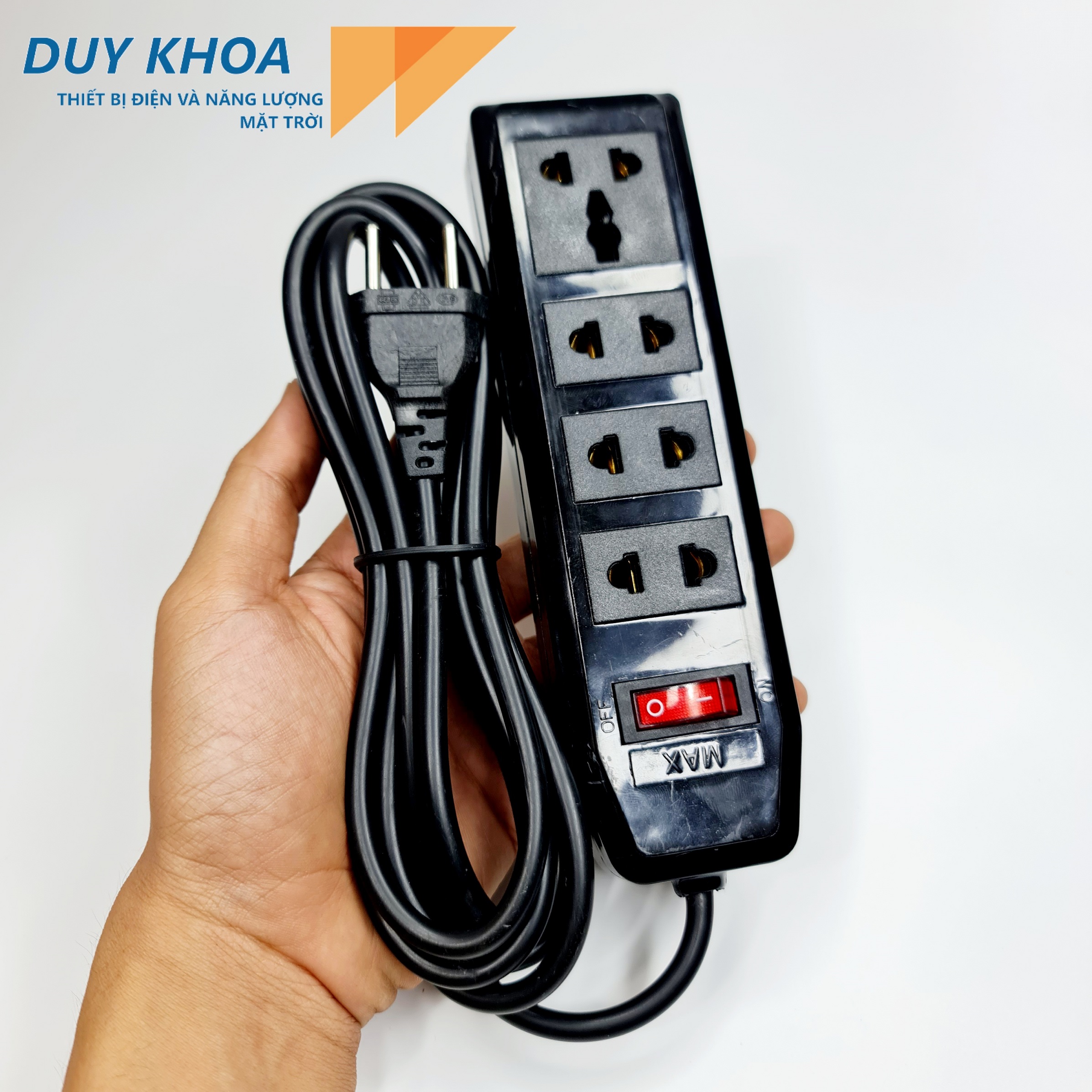 Ổ Cắm Điện 4 Lỗ cắm Màu Đen Vinamax