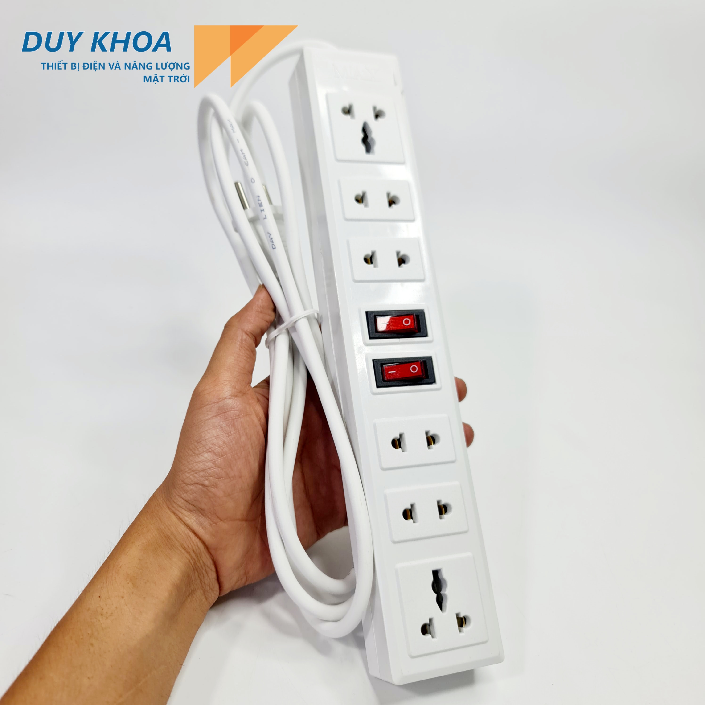 Ổ Cắm Điện 6 Cửa 2 Công tắc Màu Trắng Công suất 3000w Vinamax