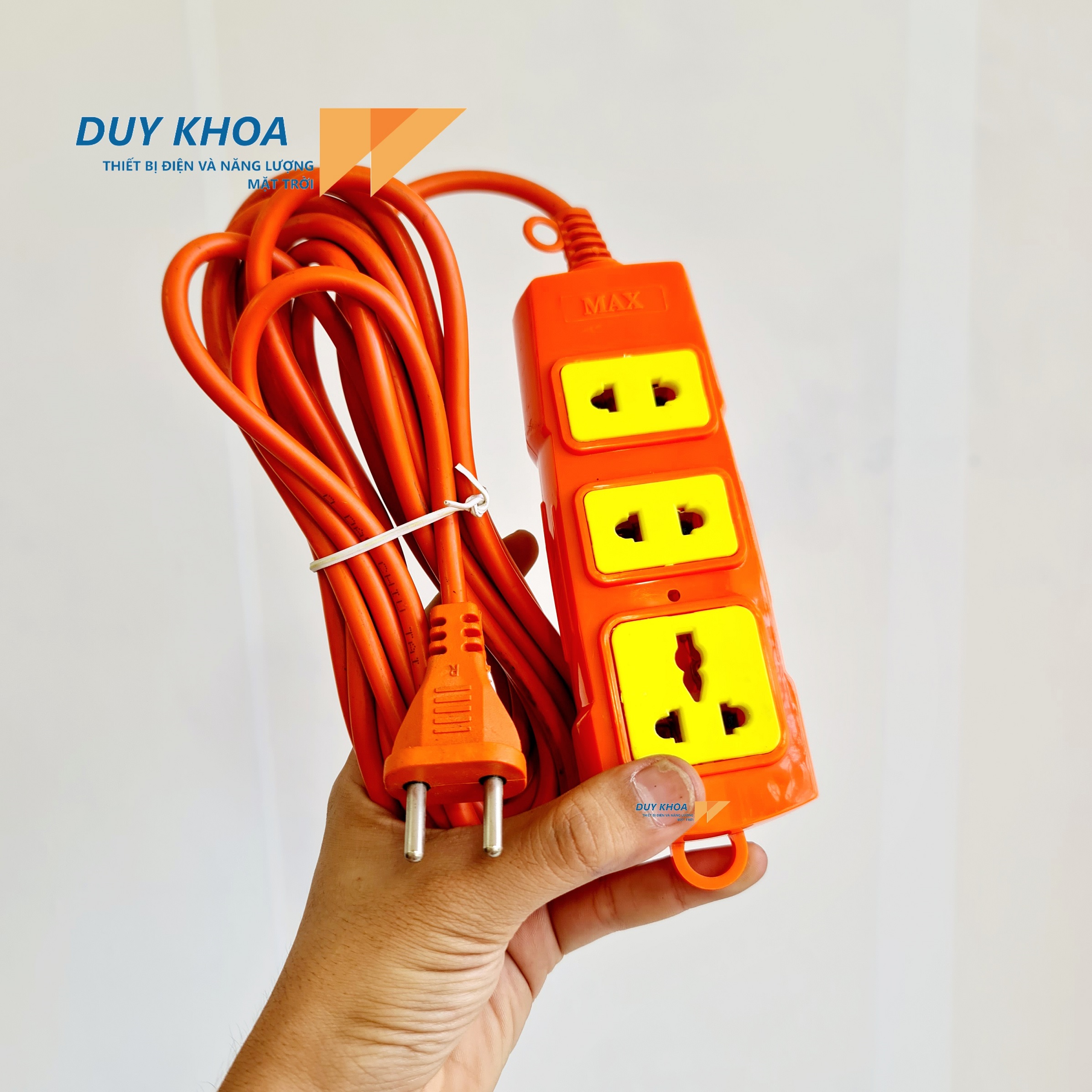 Ổ CẮM ĐIỆN CHỊU TẢI 3 CỬA LÕI SỨ 6000W VINAMAX