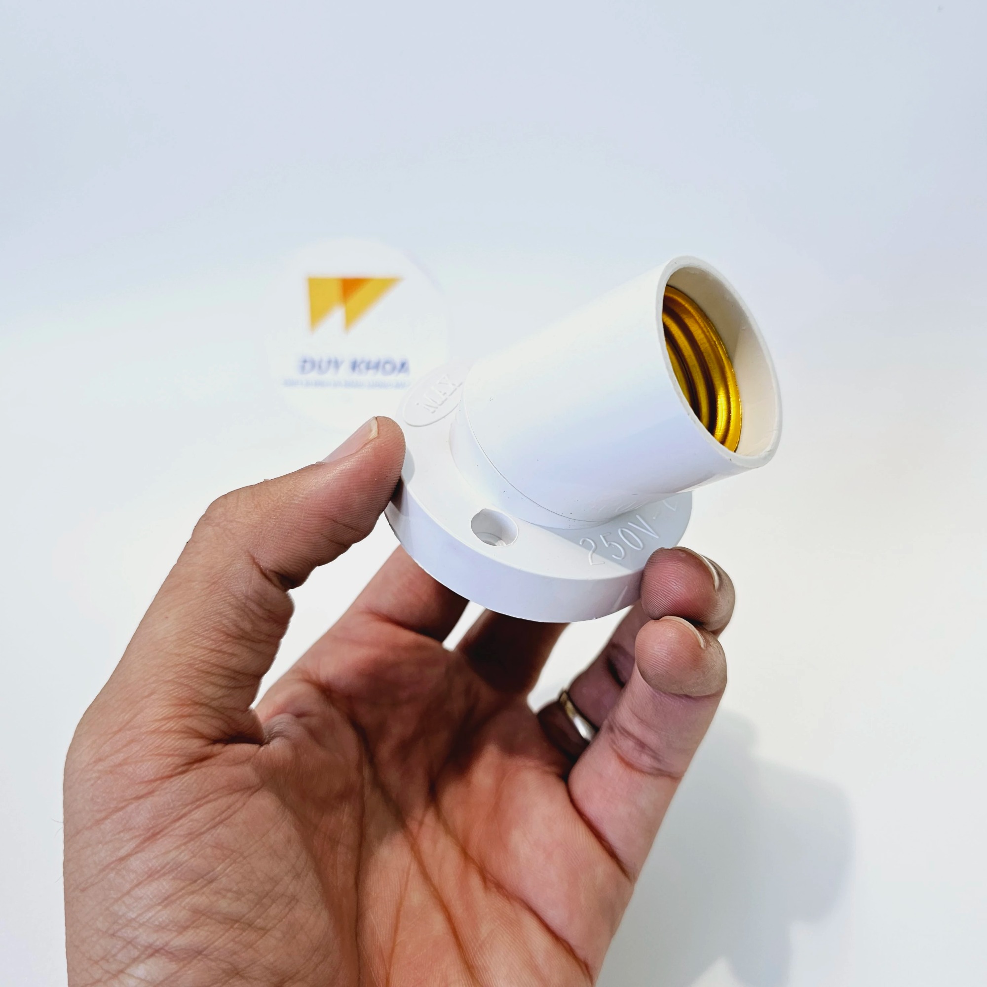 Đui đèn E27 Bắt Tường VINAMAX®