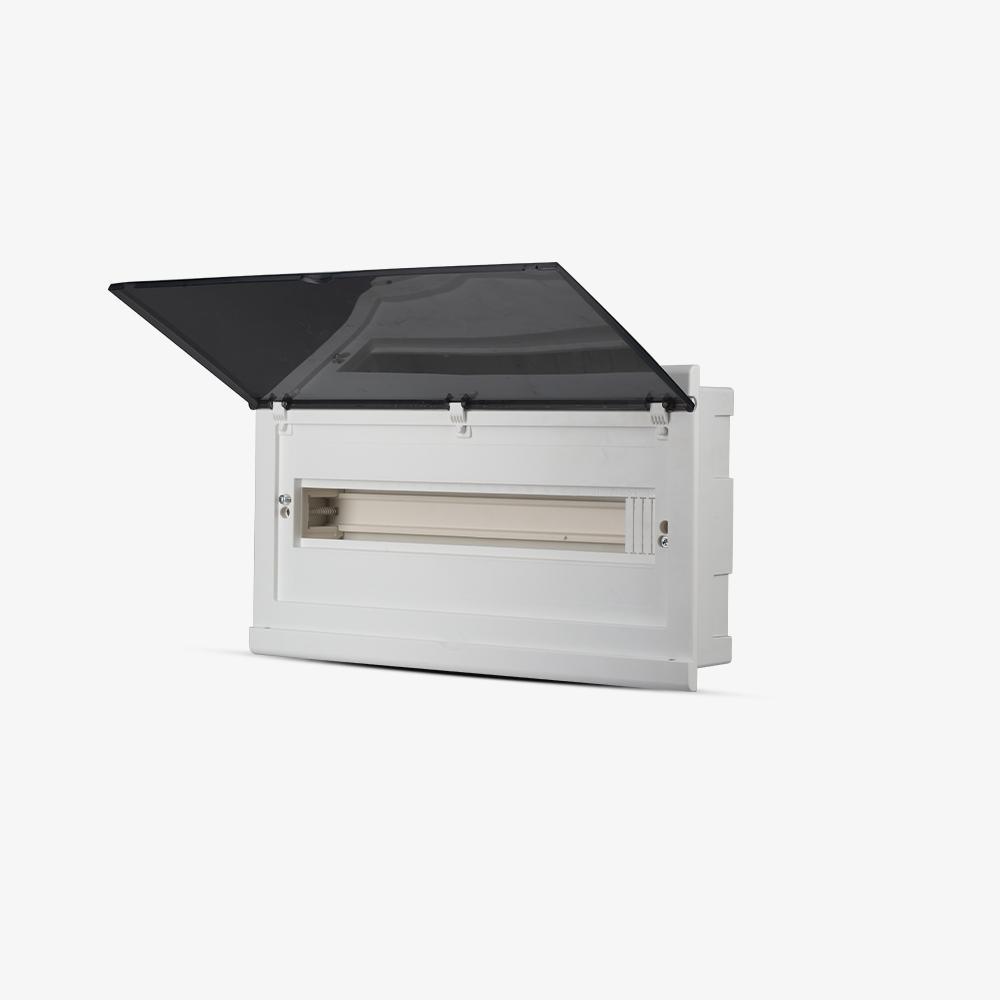 Tủ điện âm tường Rạng Đông Đế nhựa, mặt ốp - mặt che nhựa ABS - PC chống va đập vượt trội, chịu nhiệt cao, cách điện tốt