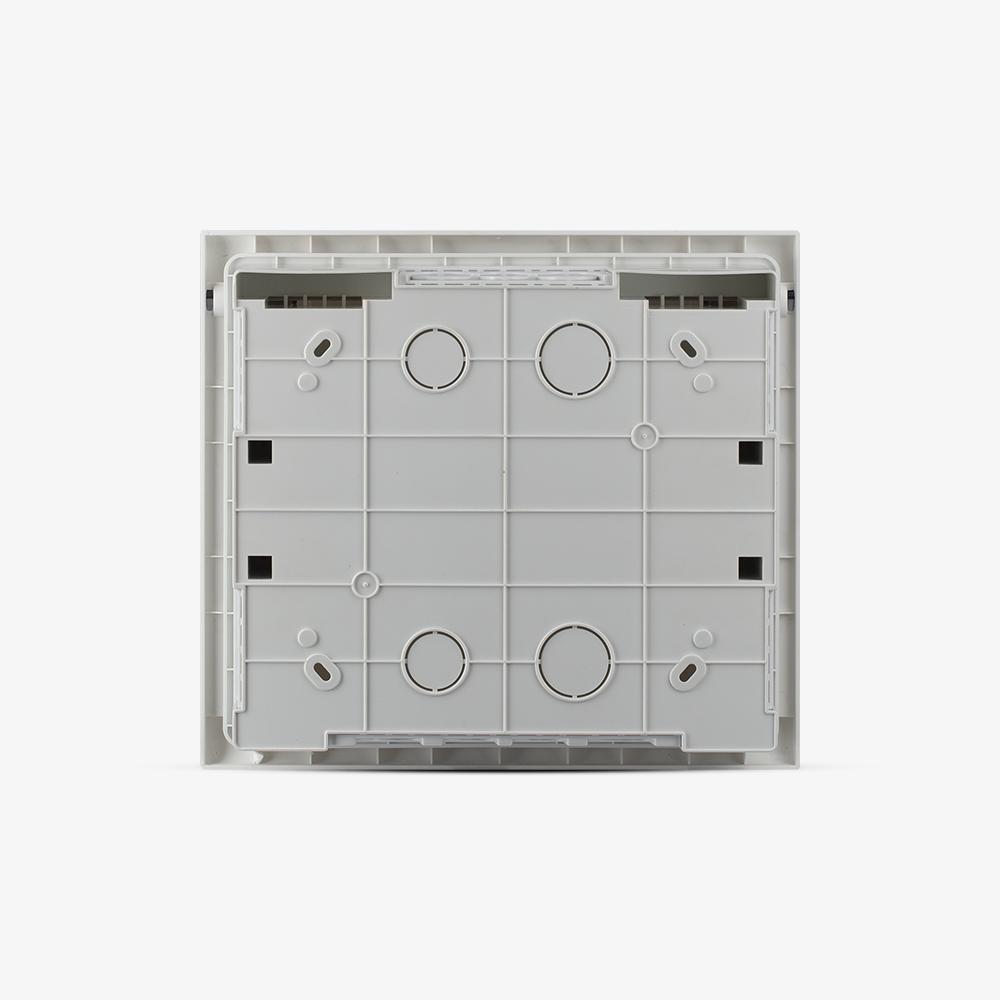 Tủ điện âm tường Rạng Đông Đế nhựa, mặt ốp - mặt che nhựa ABS - PC chống va đập vượt trội, chịu nhiệt cao, cách điện tốt