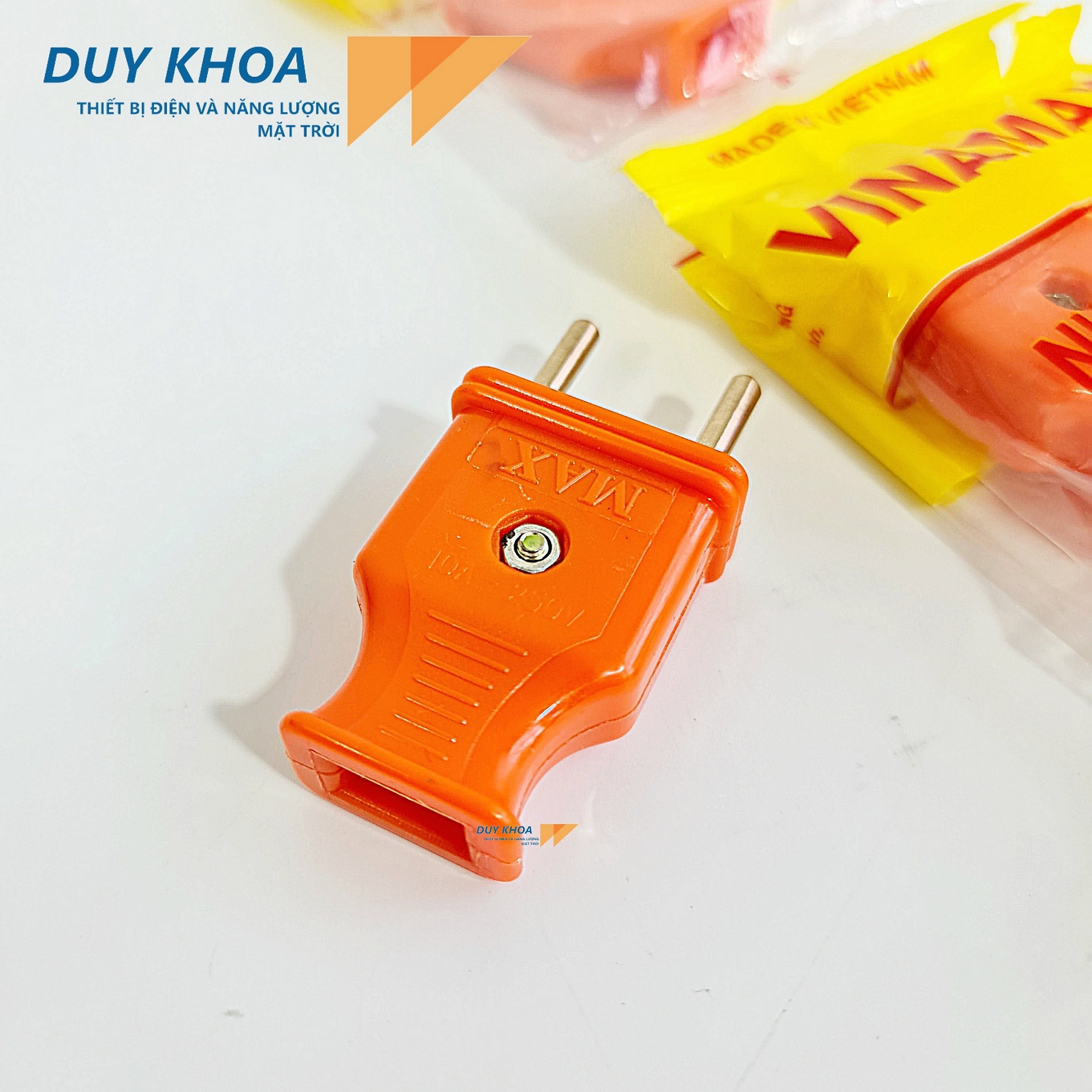 Phích cắm điện VINAMAX