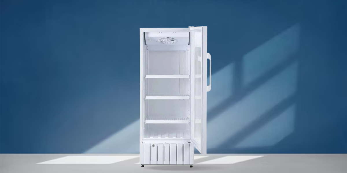 Lòng tủ đúc bằng nhựa khó bám bẩn
