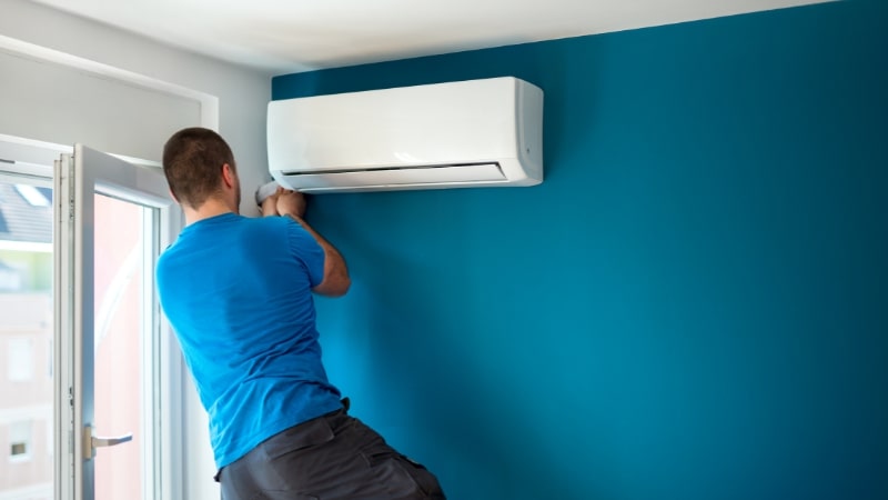 Quá trình lắp đặt, vệ sinh máy lạnh treo tường dễ dàng và đơn giản