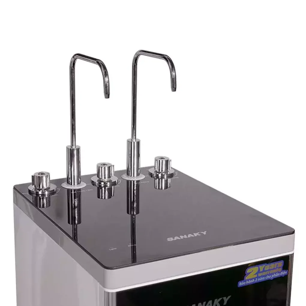 Bảng điều khiển của máy lọc nước nóng lạnh Sanaky VH-102HP