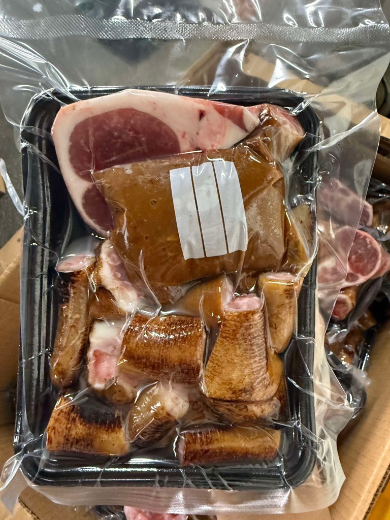 Chân Giò Giả Cầy