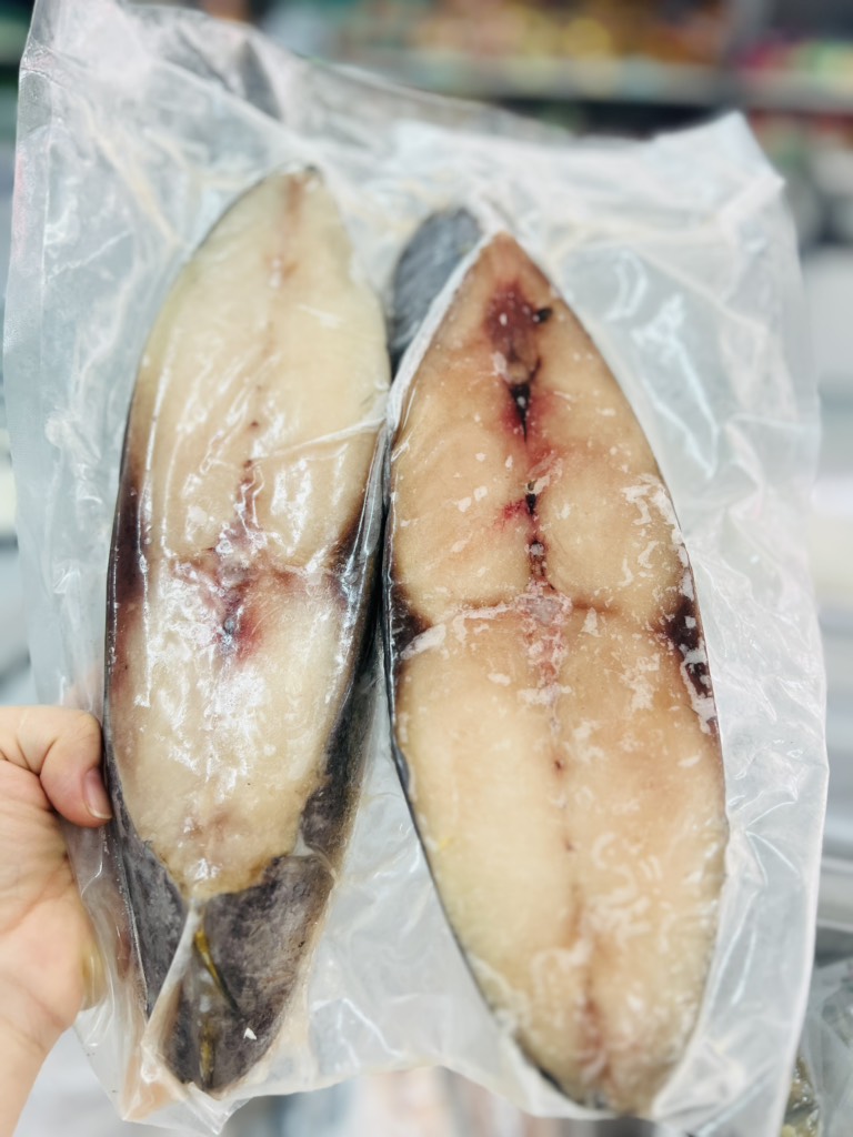 Cá thu 1 nắng cắt khoanh
