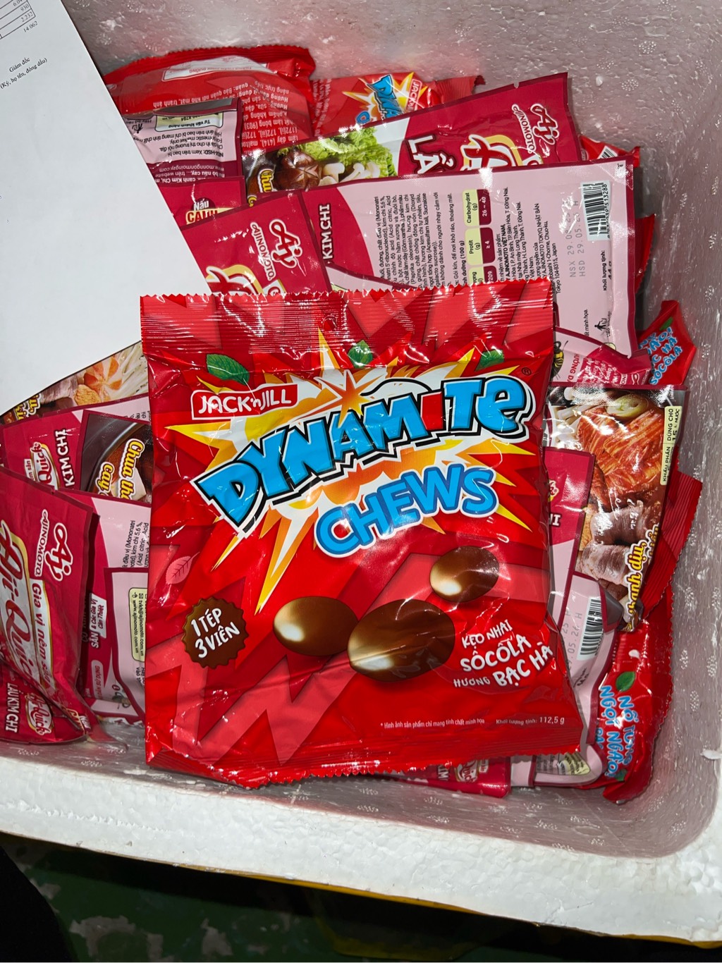 Dynamite Chew 3 viên socola