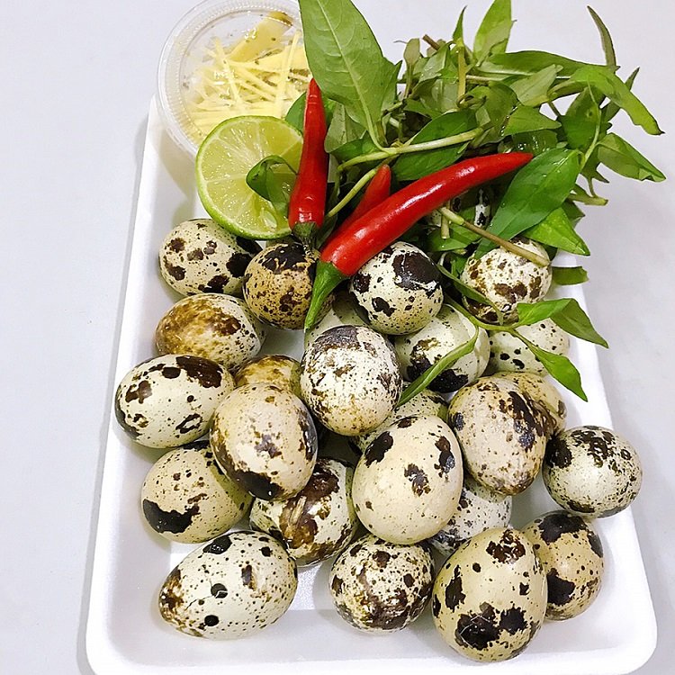 Trứng cút lộn