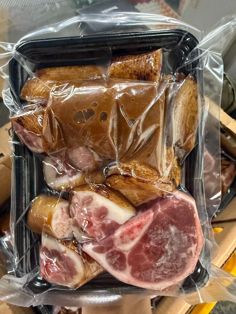 Chân Giò Giả Cầy