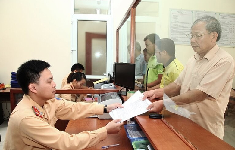Rút hồ sơ gốc, thu hồi biển số xe ô tô cũ