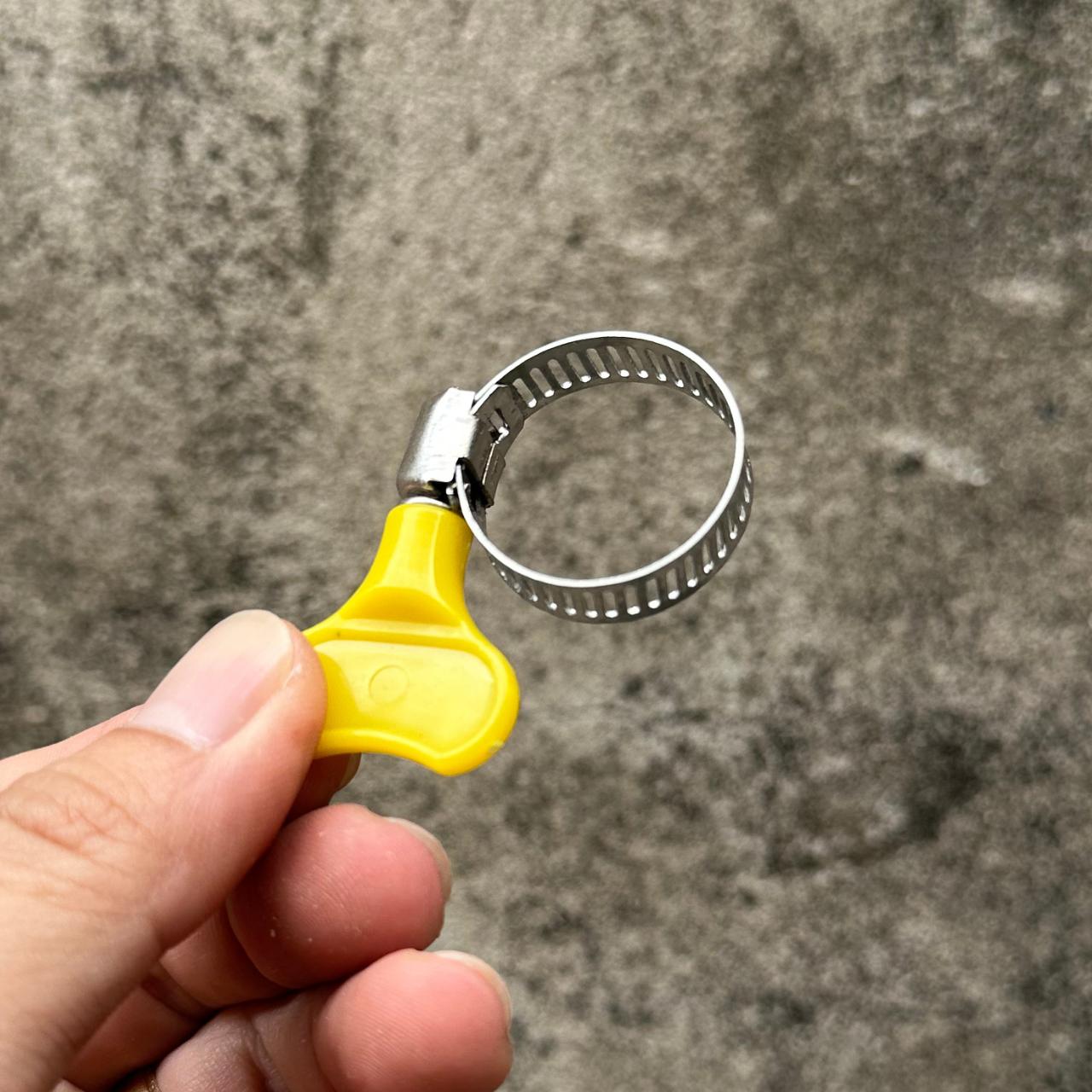 Những lưu ý quan trọng khi sử dụng đai xiết inox tay nắm nhựa