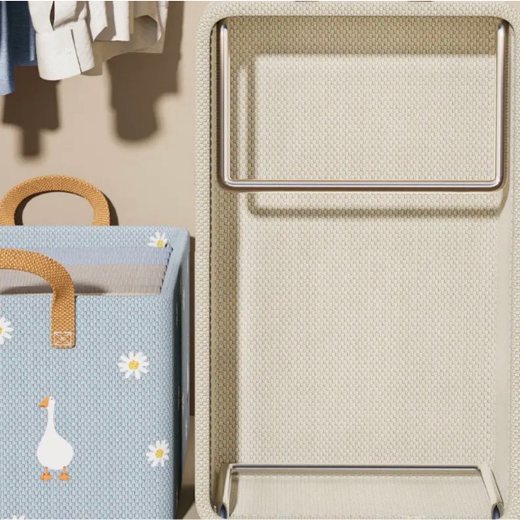 Hộp Đựng Quần Áo Nhiều Ngăn Có Quai Xách 47x28x20cm