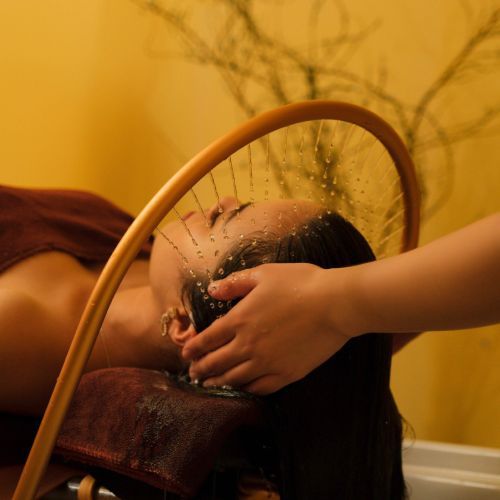 Gội đầu dưỡng sinh cung đình