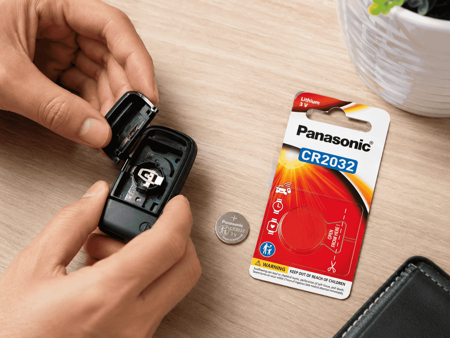Pin Panasonic CR2032 dùng cho smartkey ô tô xe máy