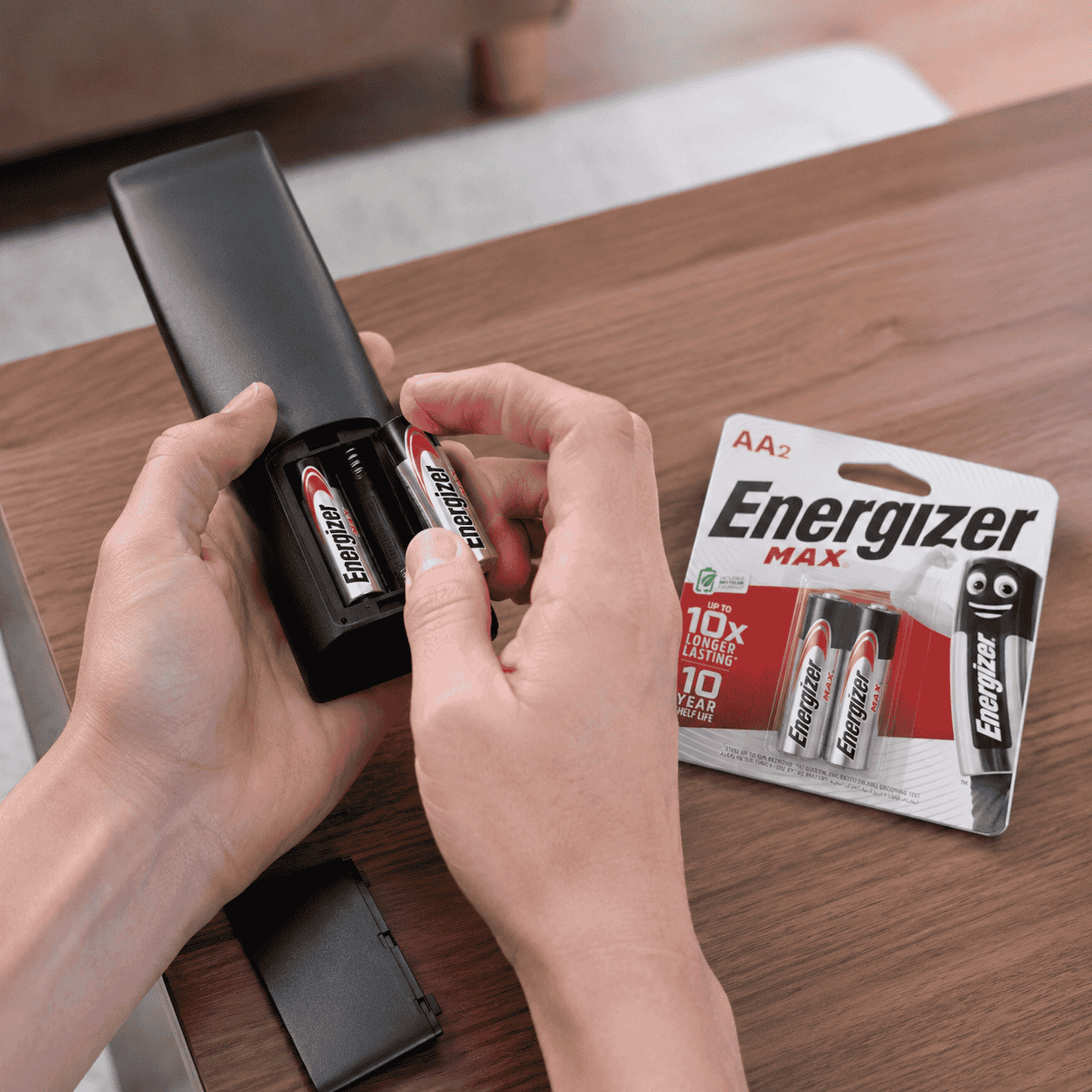 Hướng dẫn sử dụng pin Energizer Max E91 BP2 AA lắp đúng cực âm dương