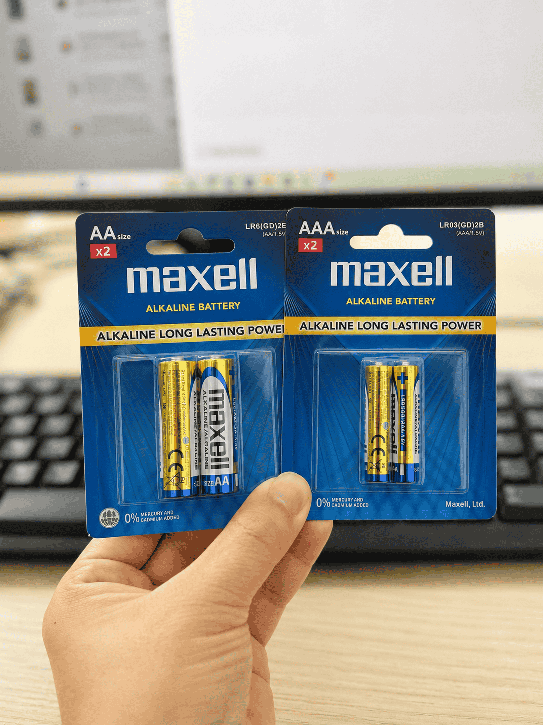 Màu sắc và chất lượng in của vỉ pin Maxell