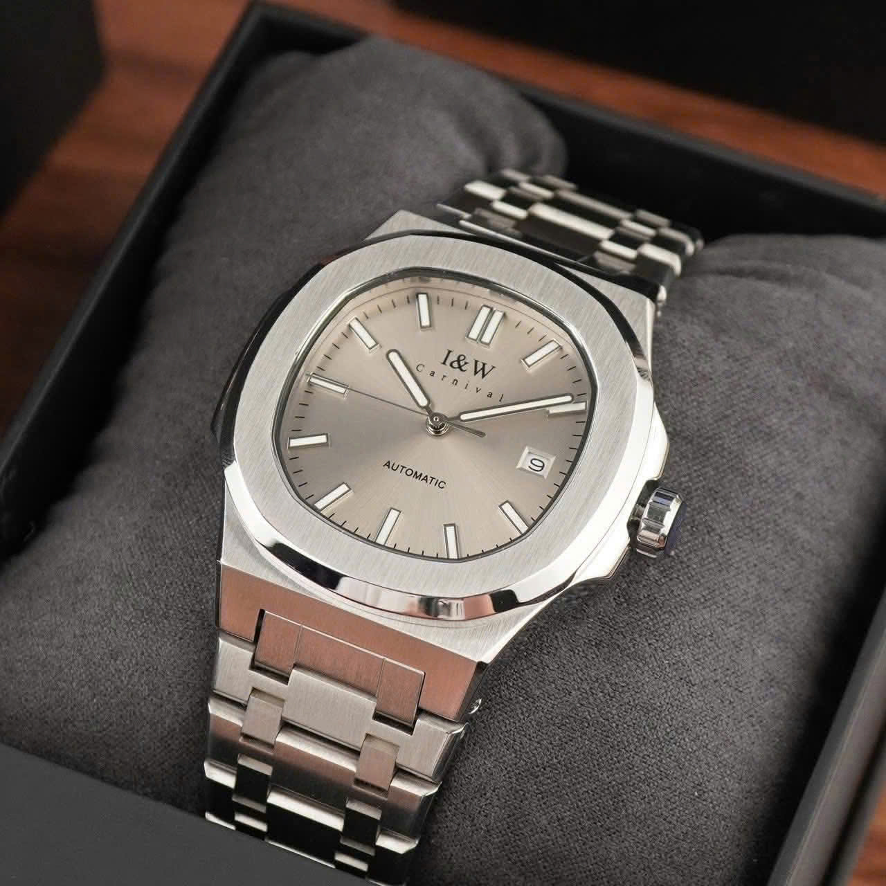 ĐỒNG HỒ NAM I&W CARNIVAL AUTOMATIC IW750G1-T3