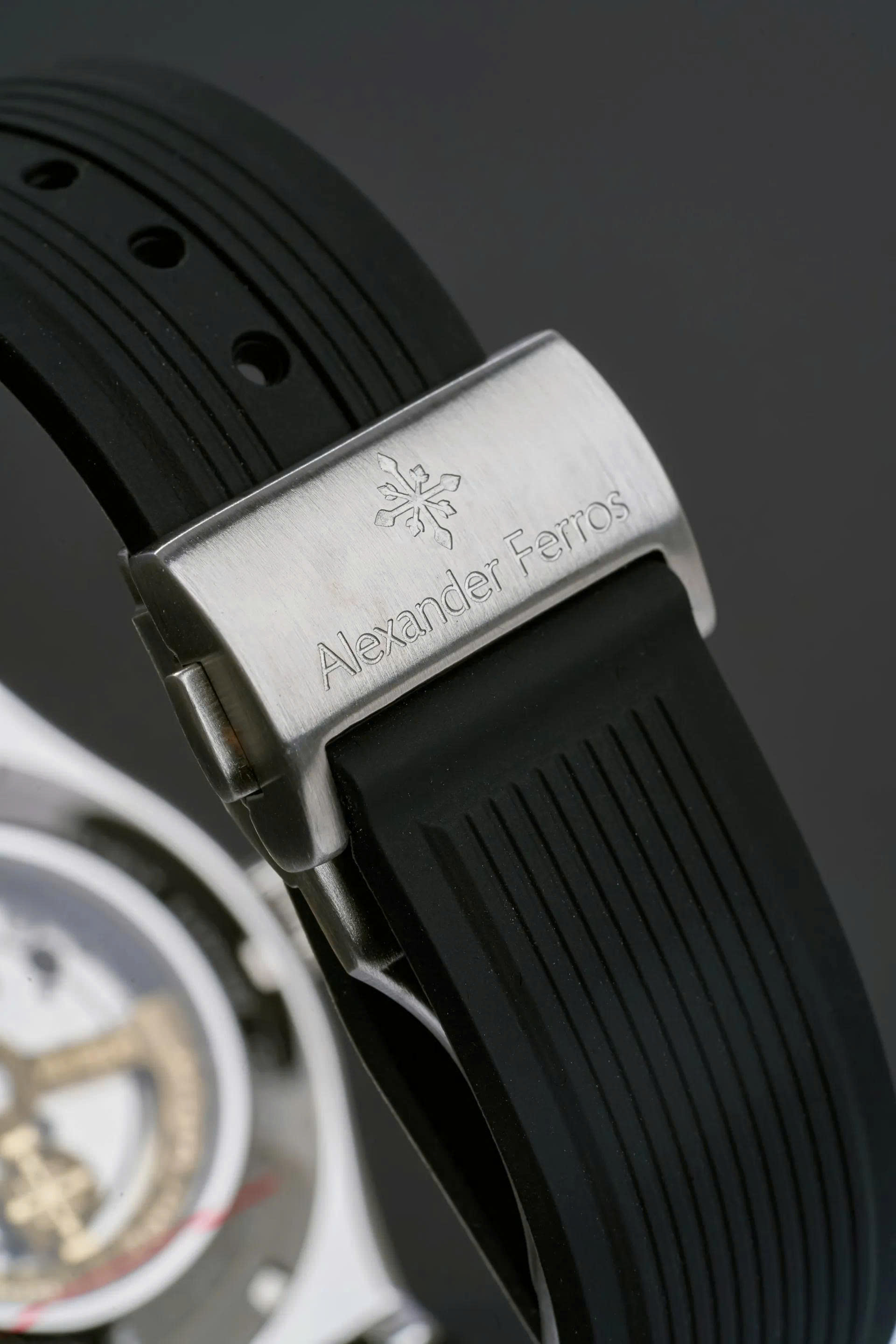 Đồng Hồ Alexander Ferros 6161S-01