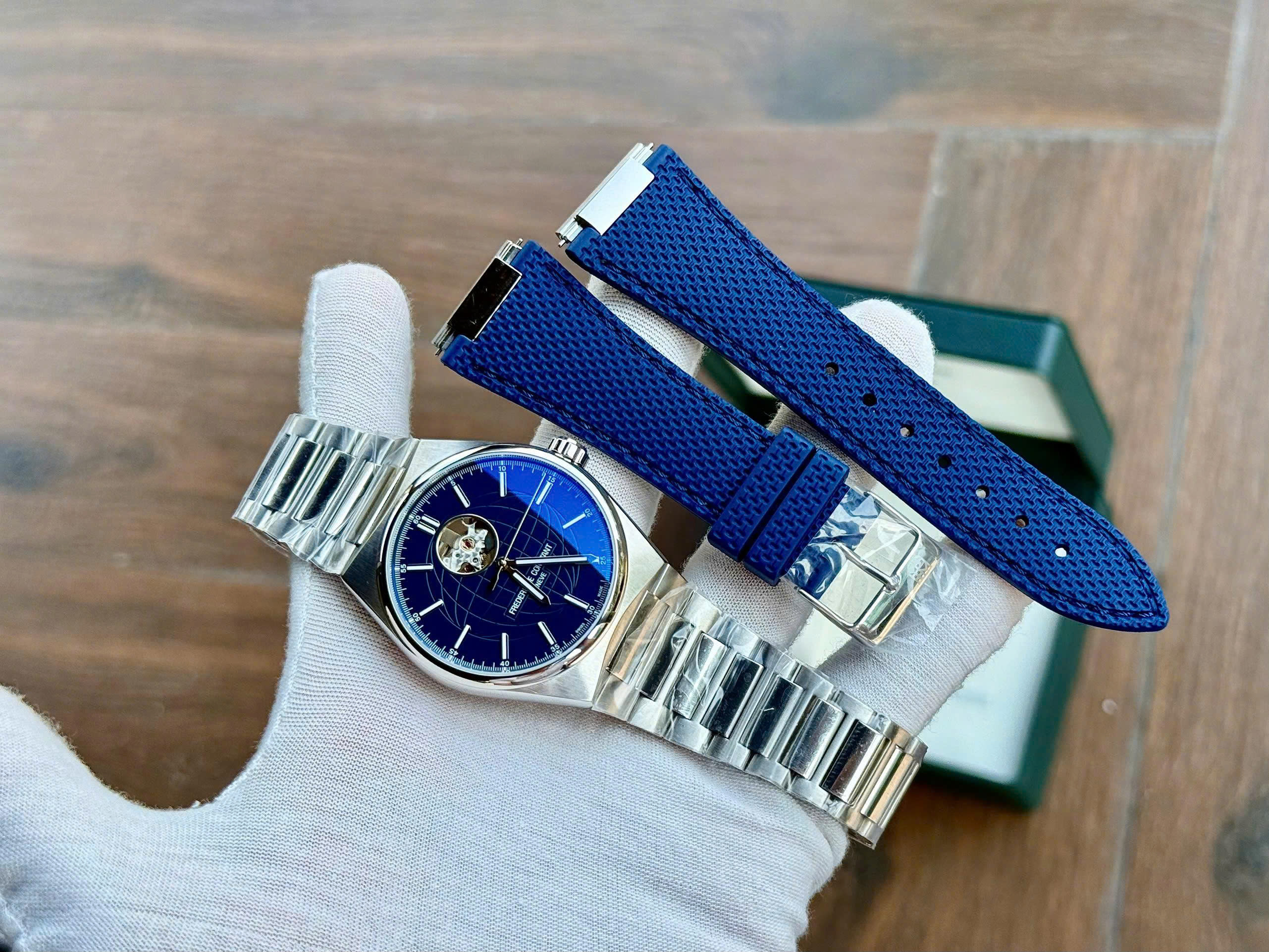 ĐỒNG HỒ NAM FREDERIQUE CONSTANT HIGHLIFE AUTOMATIC FC-310N4NH6B