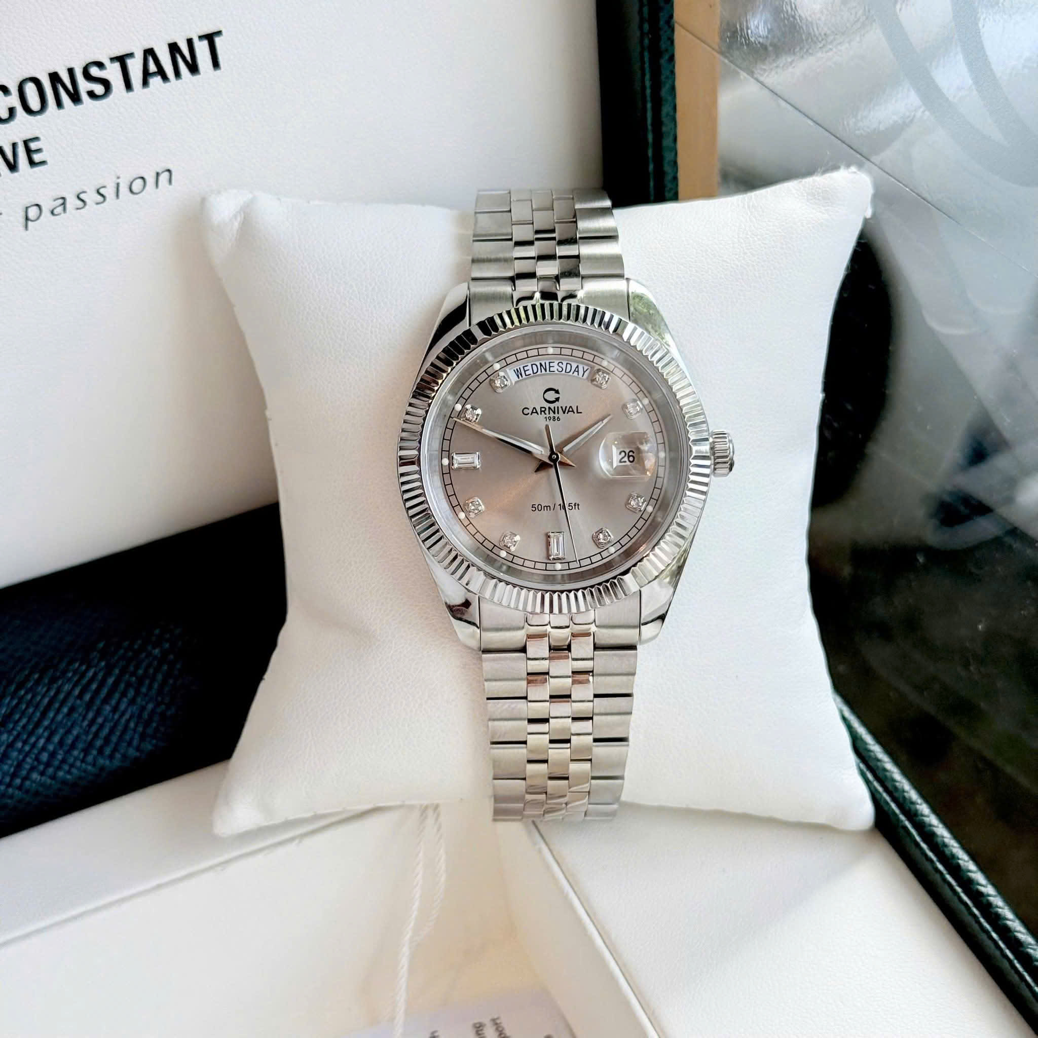 ĐỒNG HỒ NAM CARNIVAL QUARTZ 8190G-VT-GREY (XÁM)