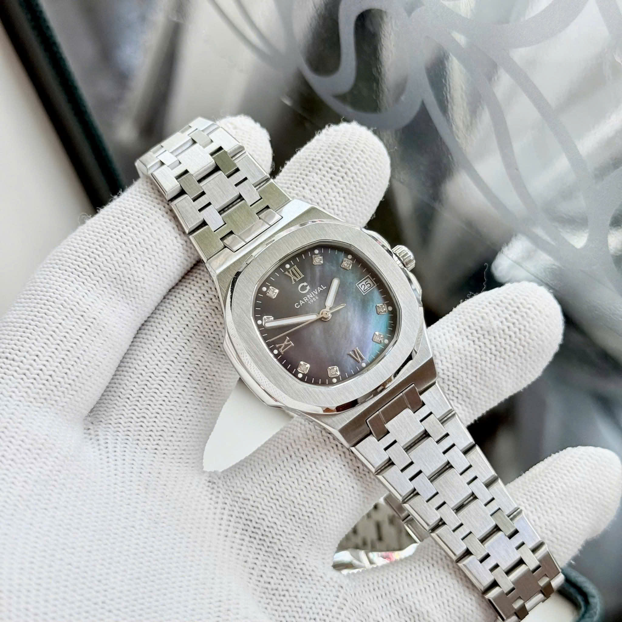 ĐỒNG HỒ ĐÔI CARNIVAL 8160G-VT-BLACK MOP - CARNIVAL 8160L-VT-DK BLACK MOP