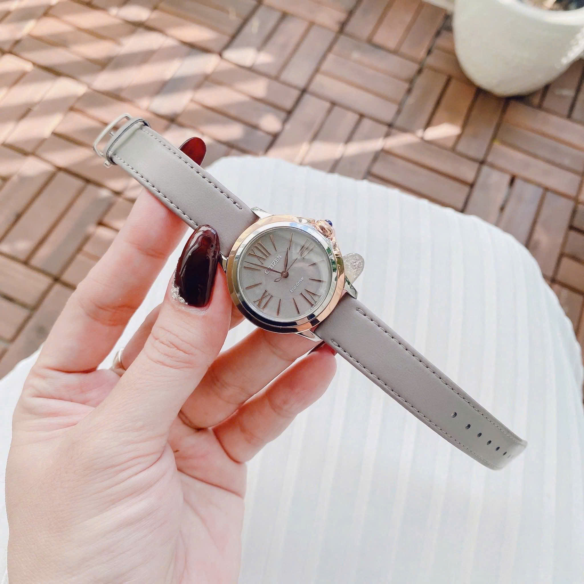 ĐỒNG HỒ NỮ CITIZEN CECCI ECO DRIVE EM1166-01Z
