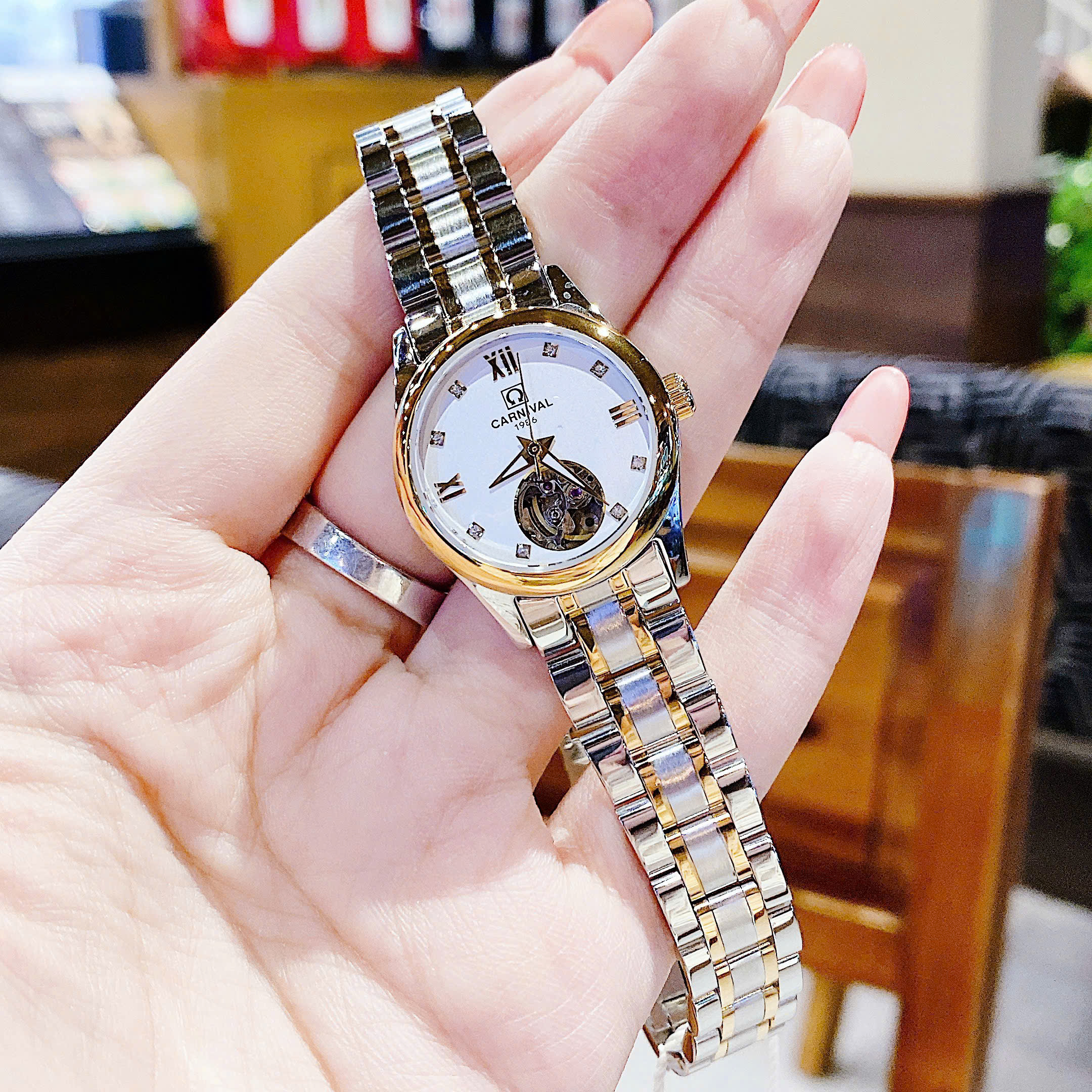 ĐỒNG HỒ NỮ CARNIVAL AUTOMATIC L78901.101.616