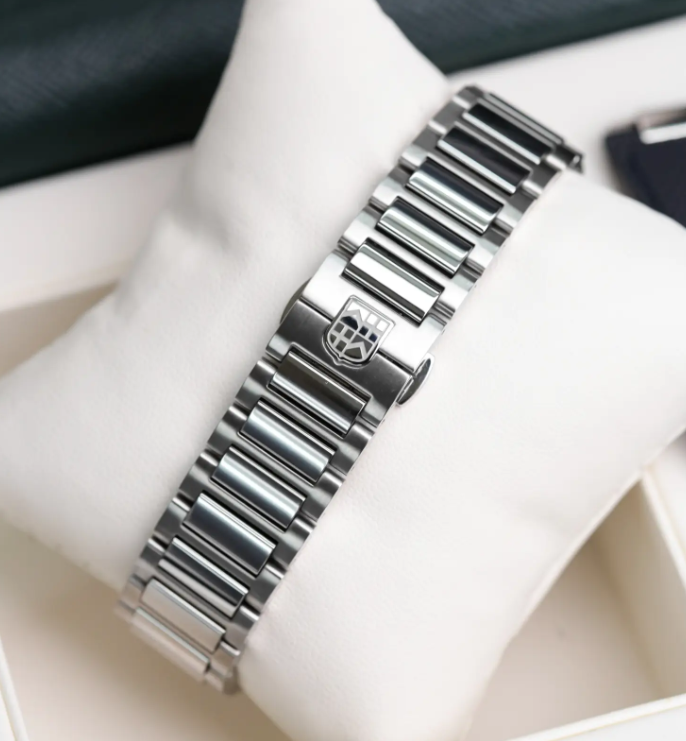ĐỒNG HỒ NAM FREDERIQUE CONSTANT HIGHLIFE AUTOMATIC SKELETON FC-310NSKT4NH6B