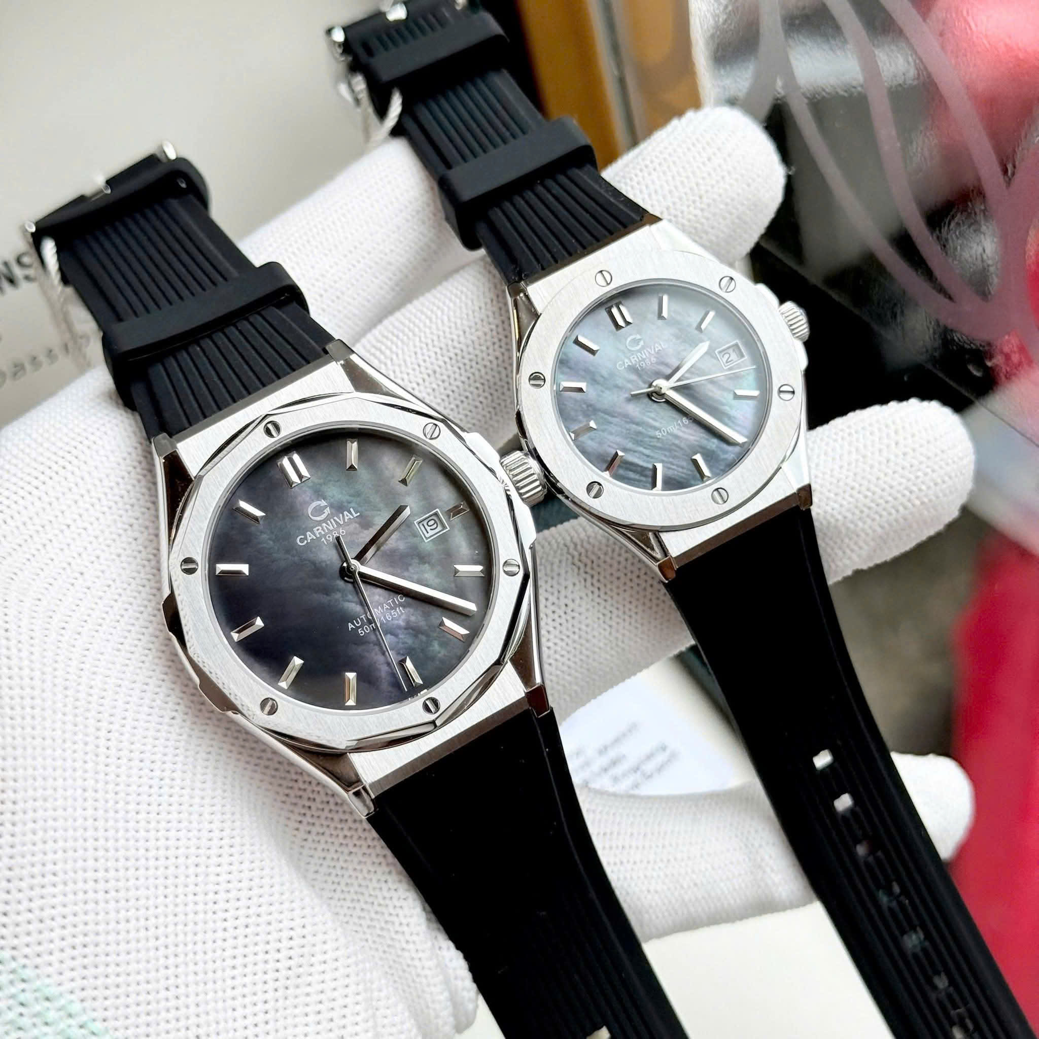 ĐỒNG HỒ ĐÔI CARNIVAL 8168G-VT-DCS-DK BLACK MOP - CARNIVAL 8168L-VT-DCS-DK BLACK MOP