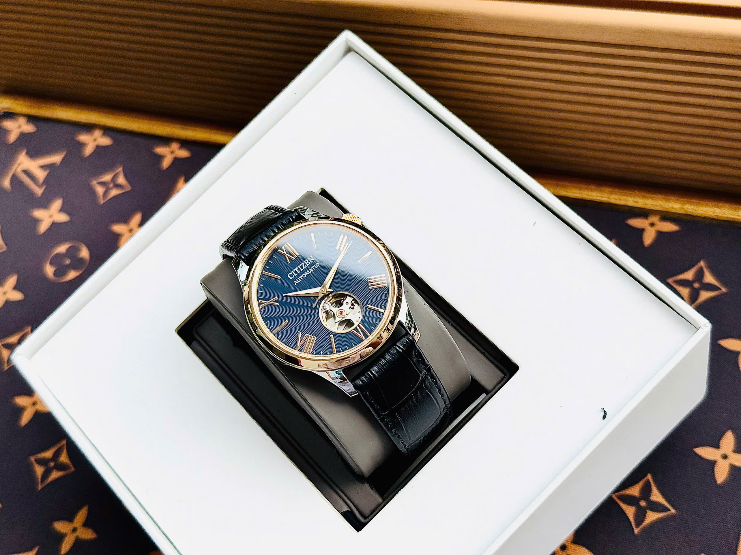 ĐỒNG HỒ NAM CITIZEN AUTOMATIC NH9136-02L