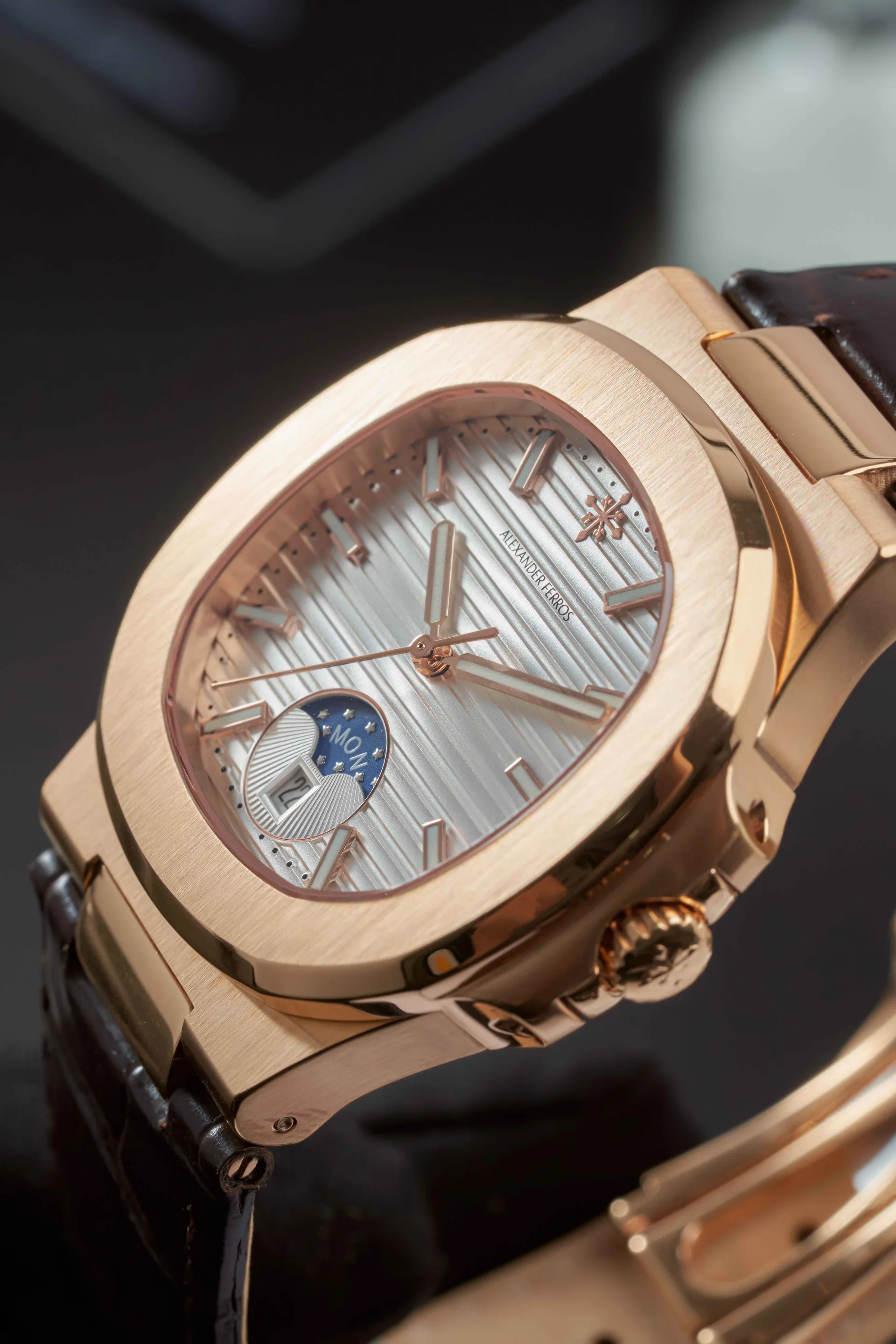 Đồng Hồ Nam Alexander Ferros 6122R-02