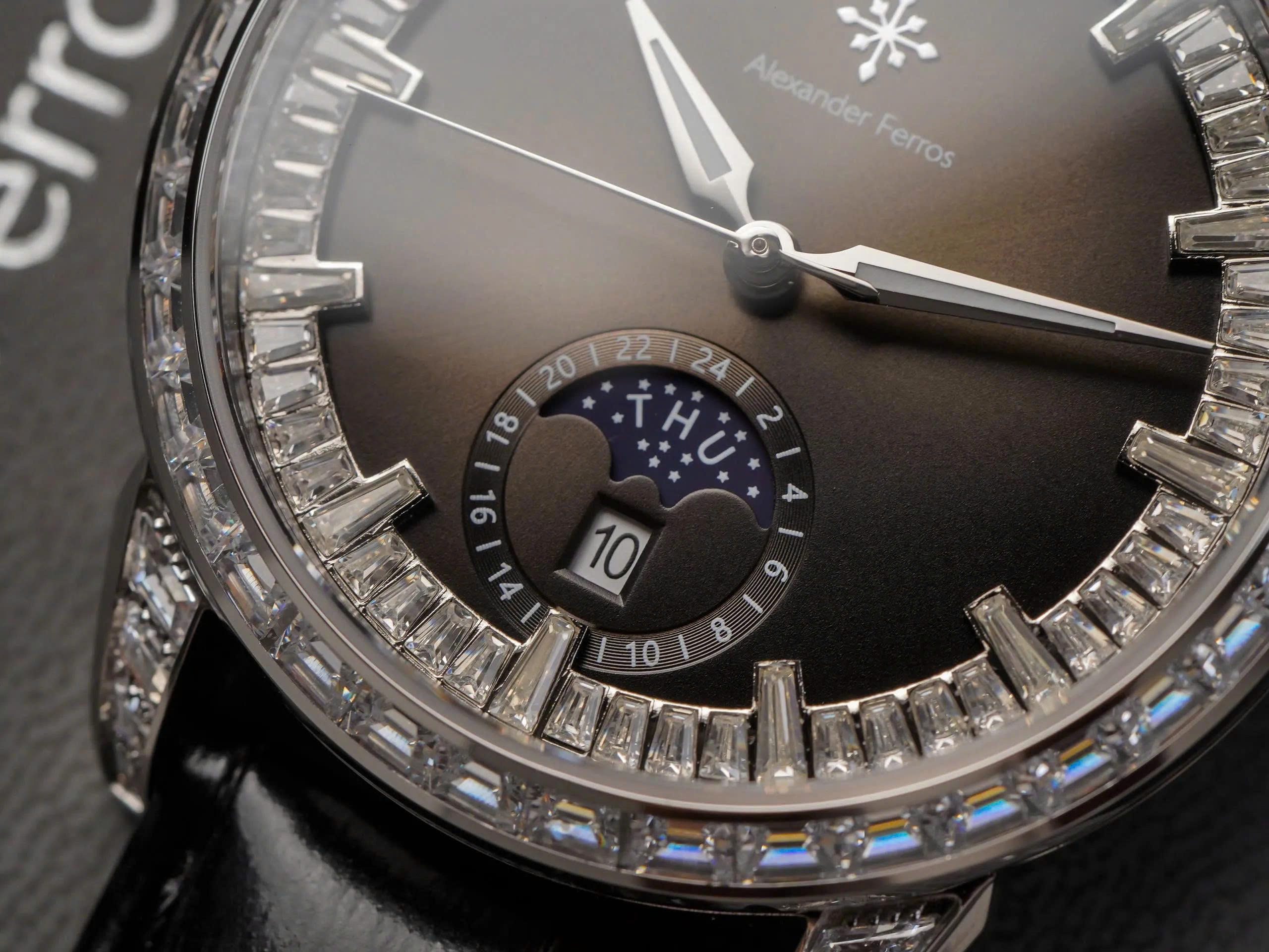 Đồng Hồ Alexander Ferros 9081S-01