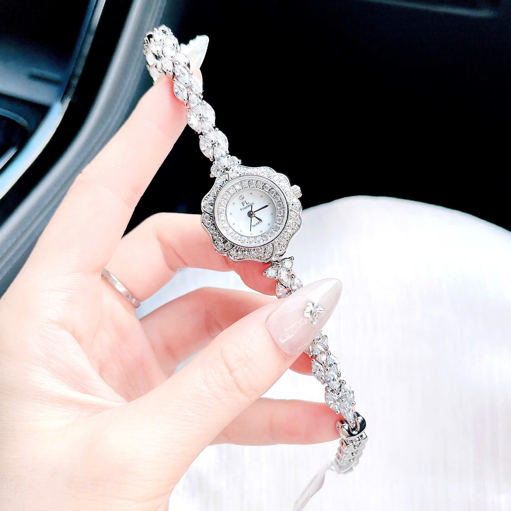 ĐỒNG HỒ NỮ FL FRANKLIN QUARZT FL2037