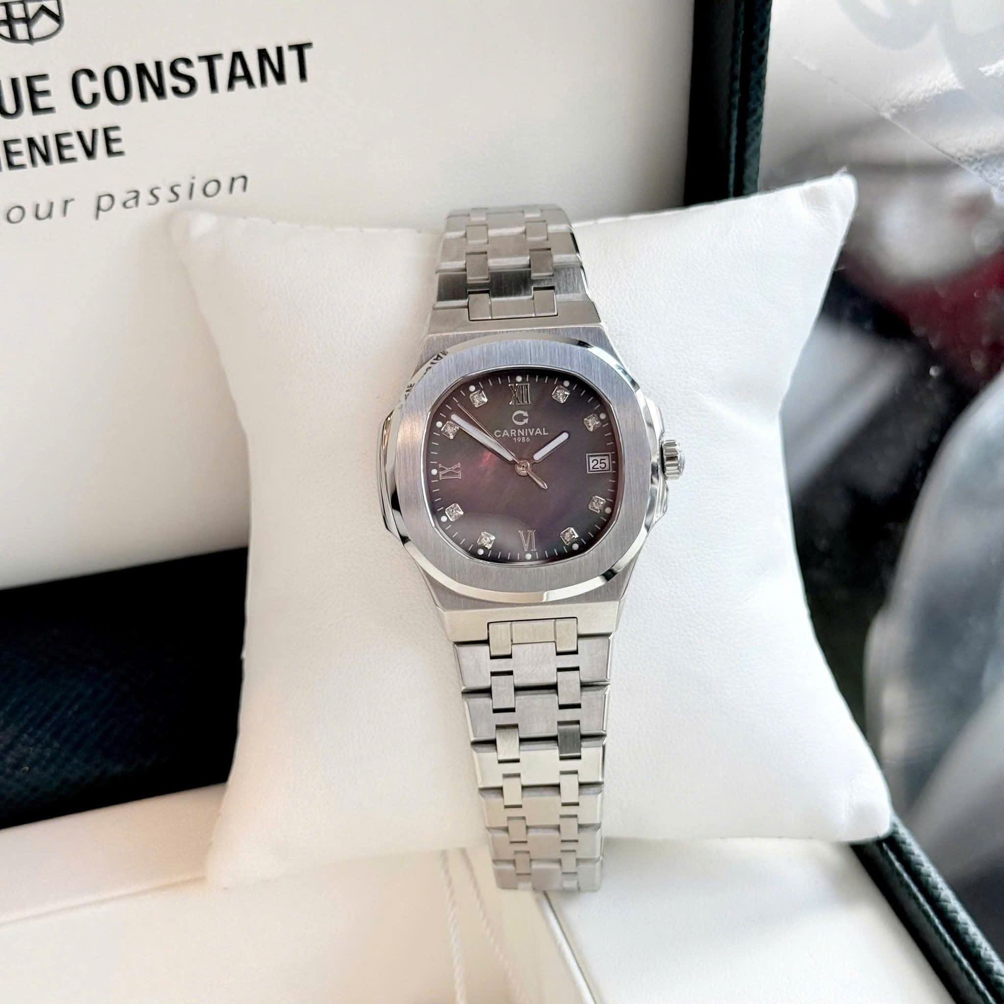 ĐỒNG HỒ ĐÔI CARNIVAL 8160G-VT-BLACK MOP - CARNIVAL 8160L-VT-DK BLACK MOP