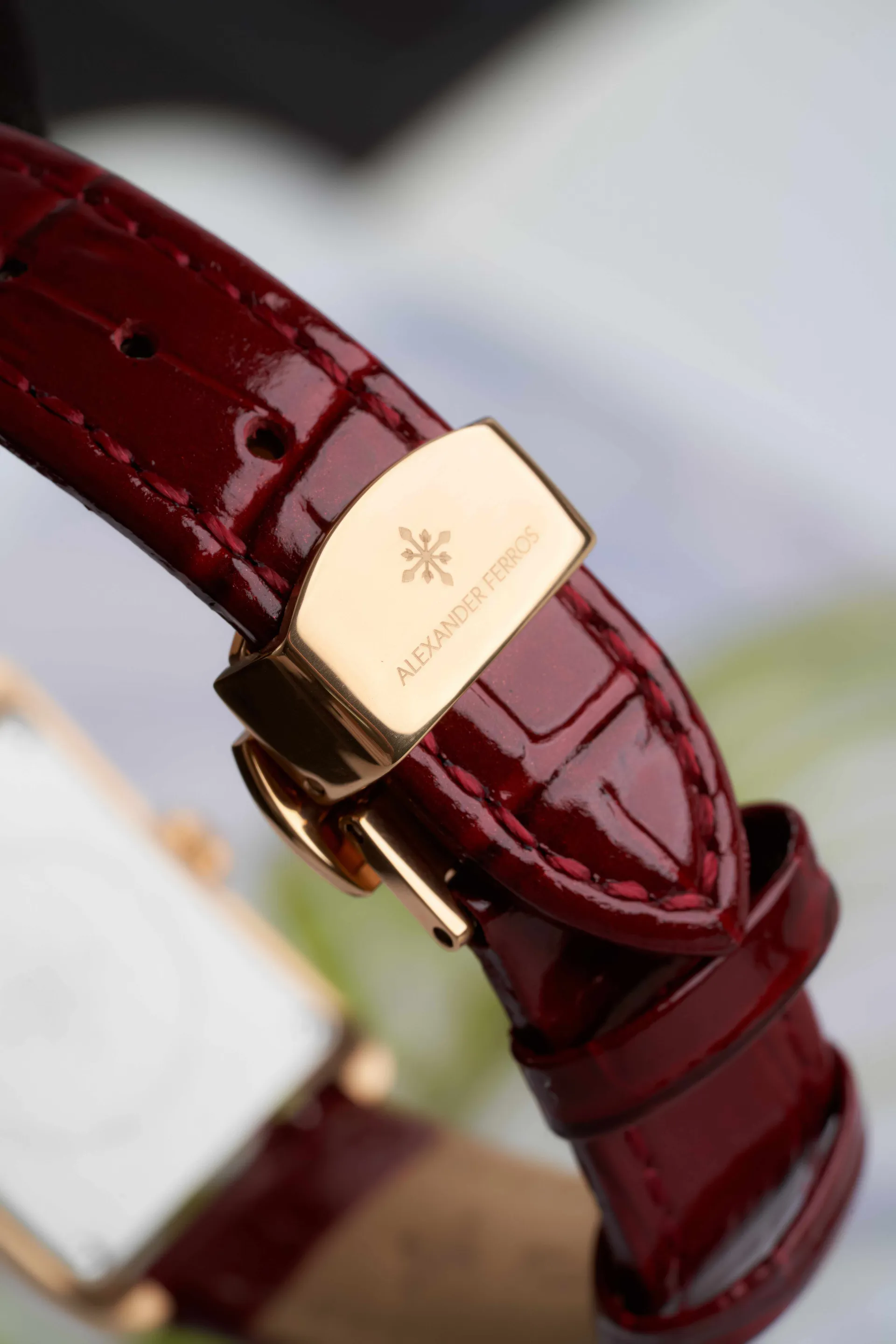 Đồng Hồ Nữ Alexander Ferros 7282R-02