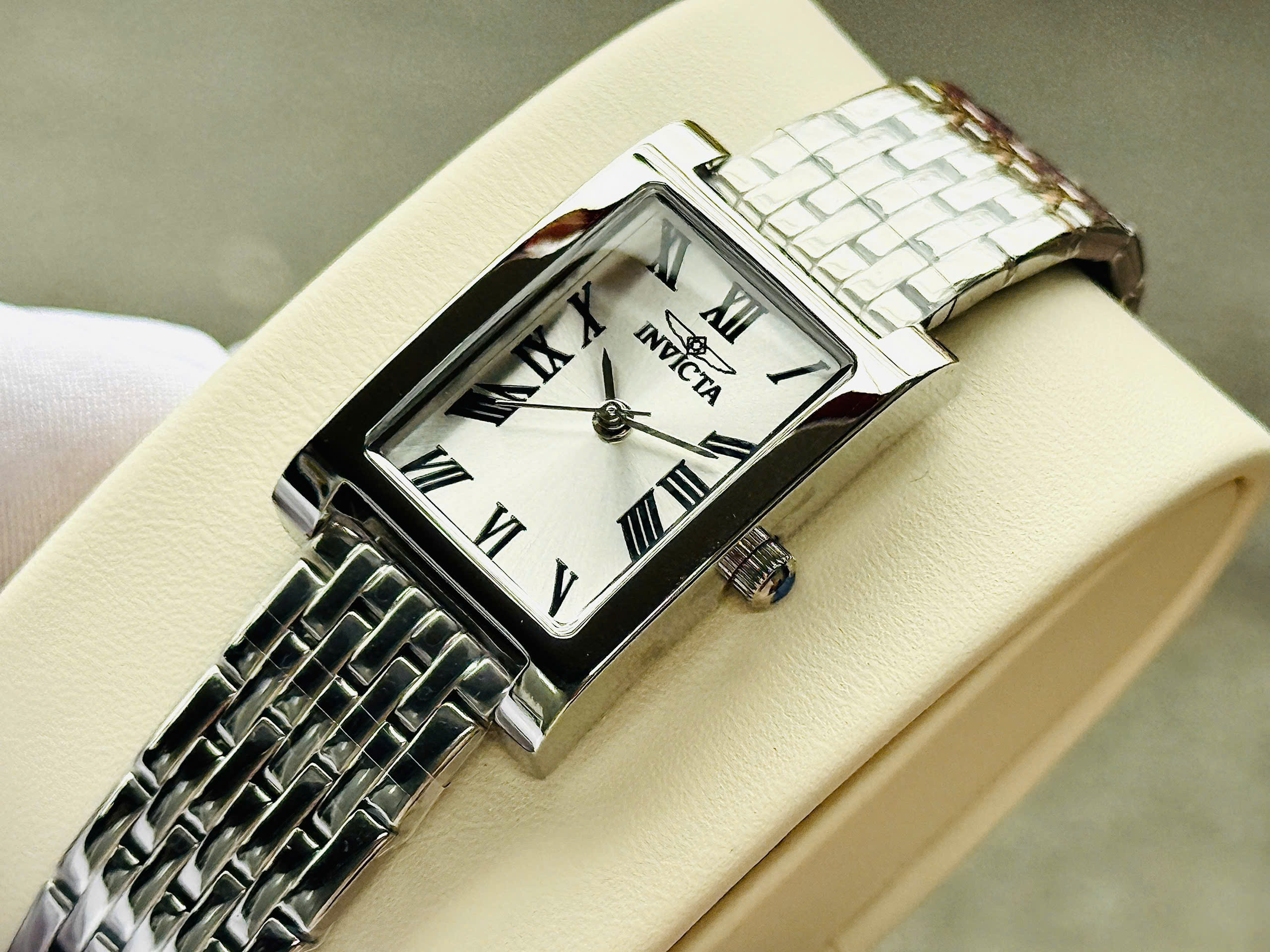 ĐỒNG HỒ NỮ INVICTA QUARTZ VINTAGE 48142