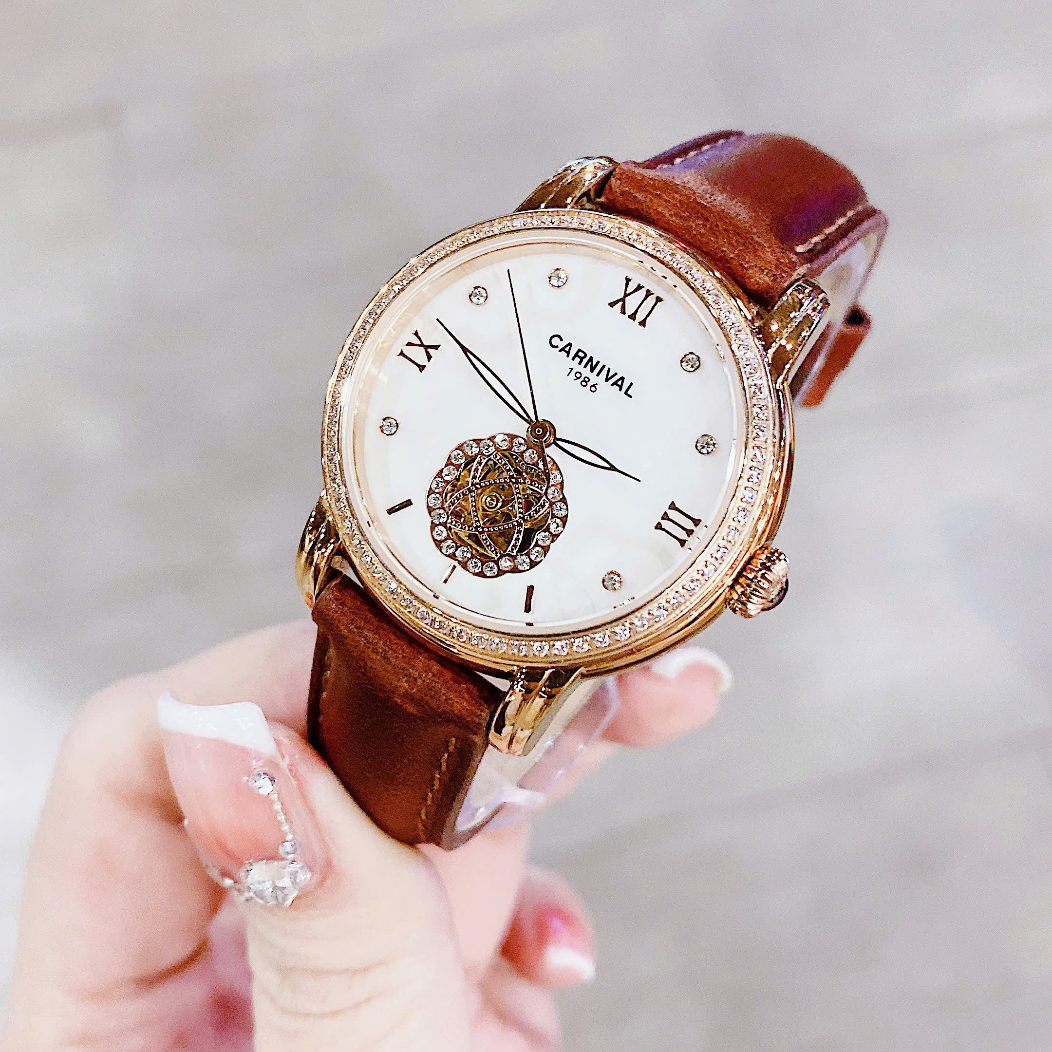 ĐỒNG HỒ NỮ CARNIVAL AUTOMATIC L6806.201