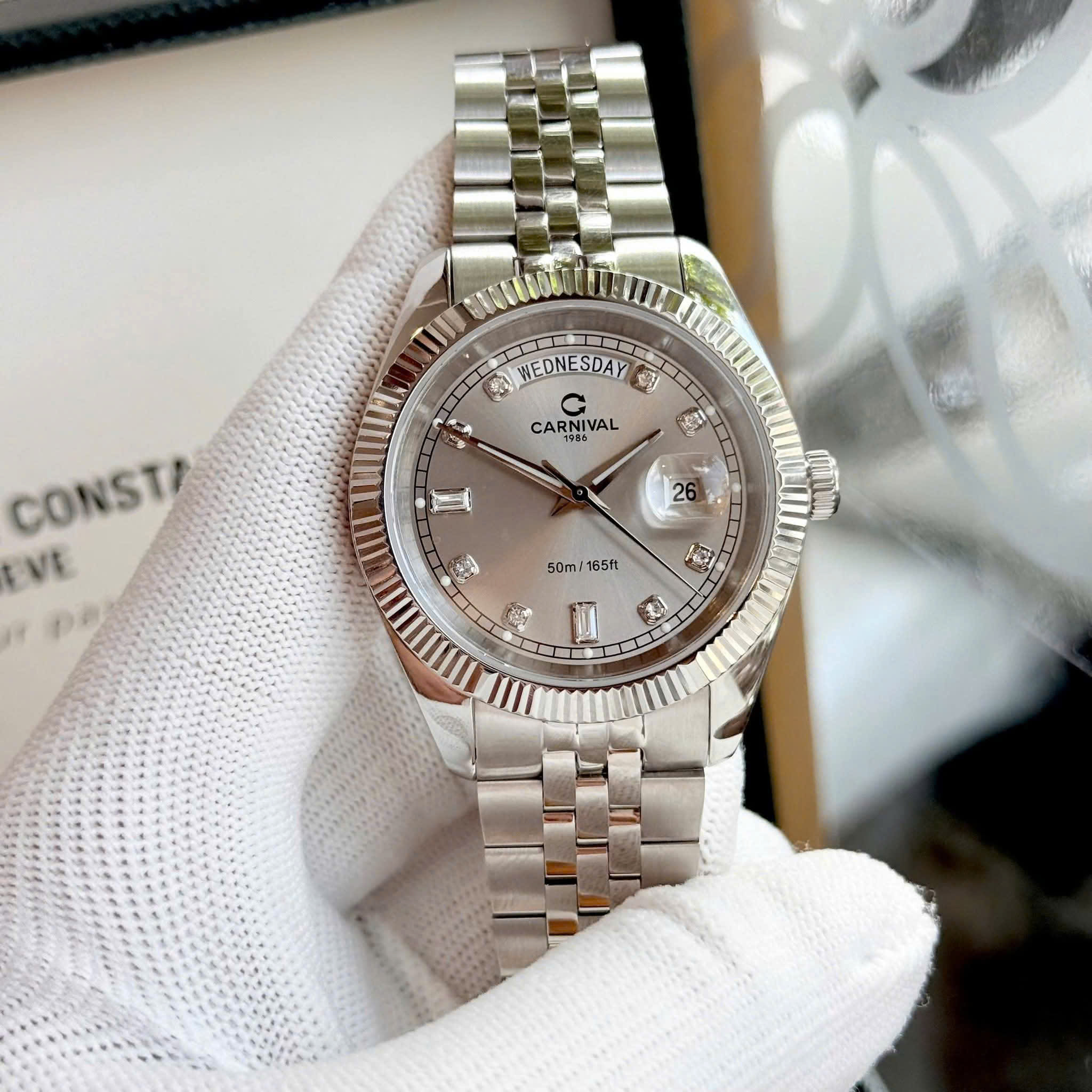 ĐỒNG HỒ NAM CARNIVAL QUARTZ 8190G-VT-GREY (XÁM)