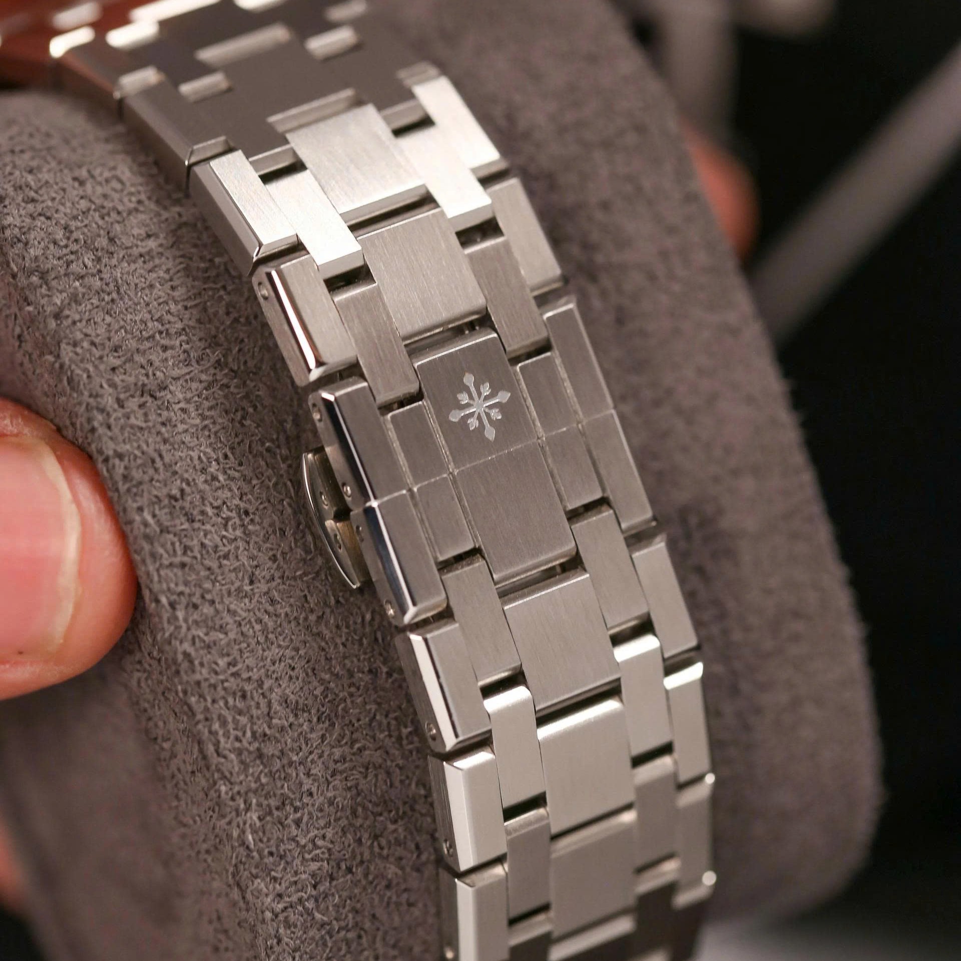 Đồng Hồ Alexander Ferros 3062S/05